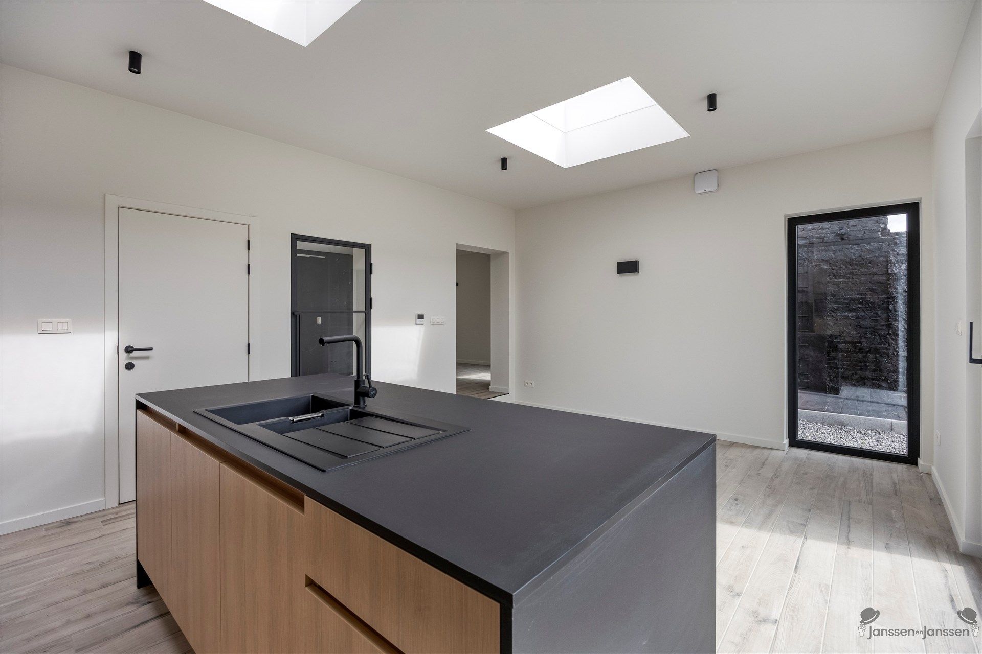 Stijlvolle en energiezuinige woning op een perceel van 6a33ca  foto 3