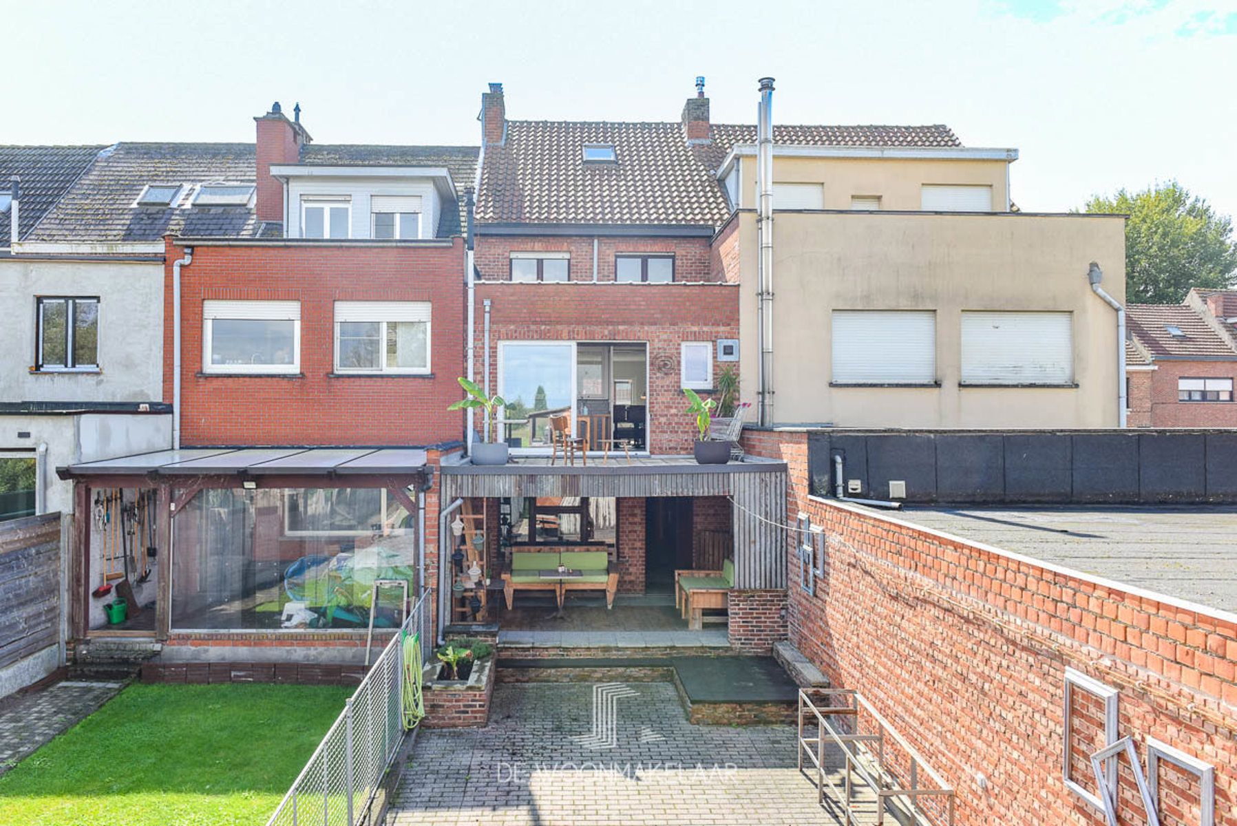 Ruime bel-etage woning met 4 SLK, garage en atelier foto 16