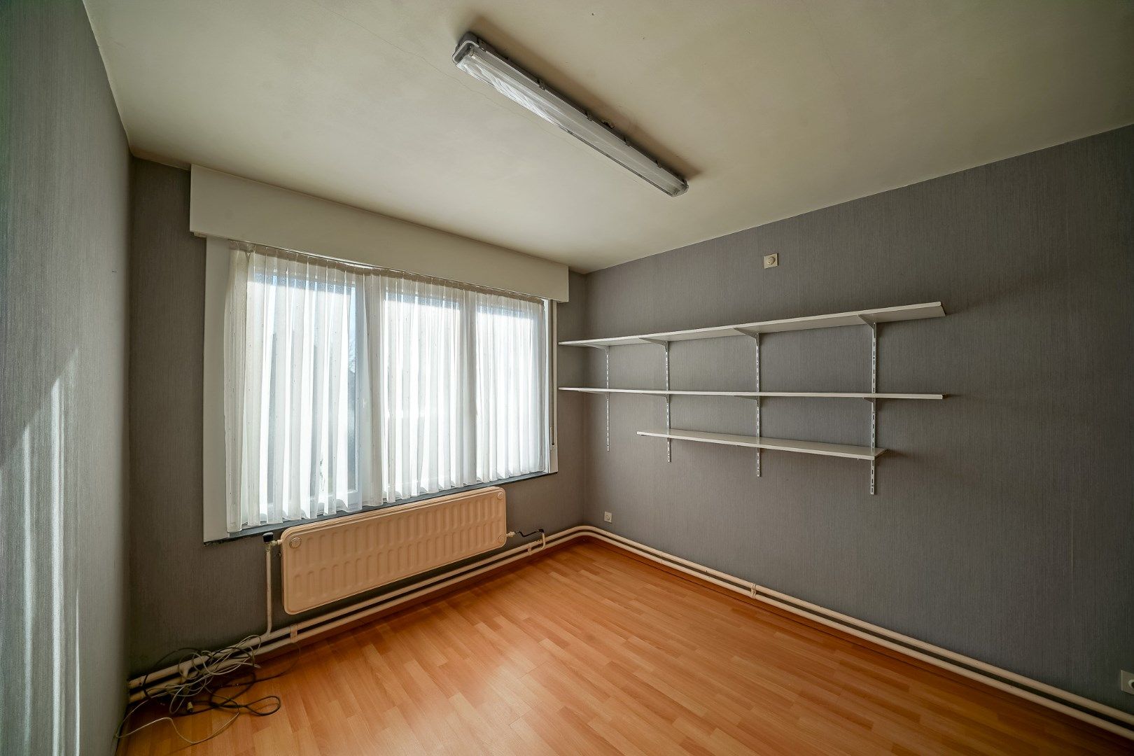 Halfopen woning te koop in de Mandelwijk te Oudenburg. foto 10
