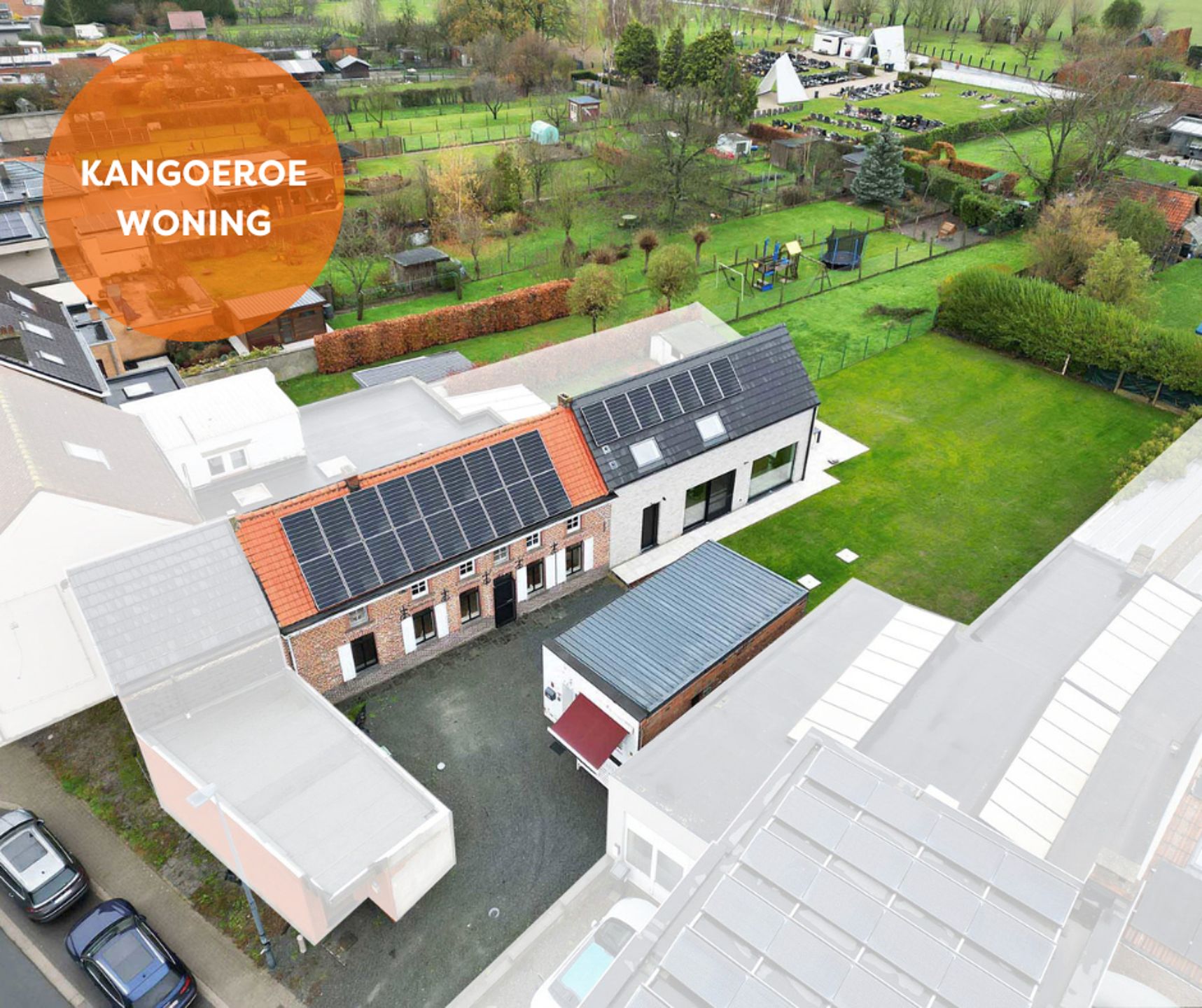 Unieke instapklare (kangoeroe)woning met praktijkruimte foto {{pictureIndex}}