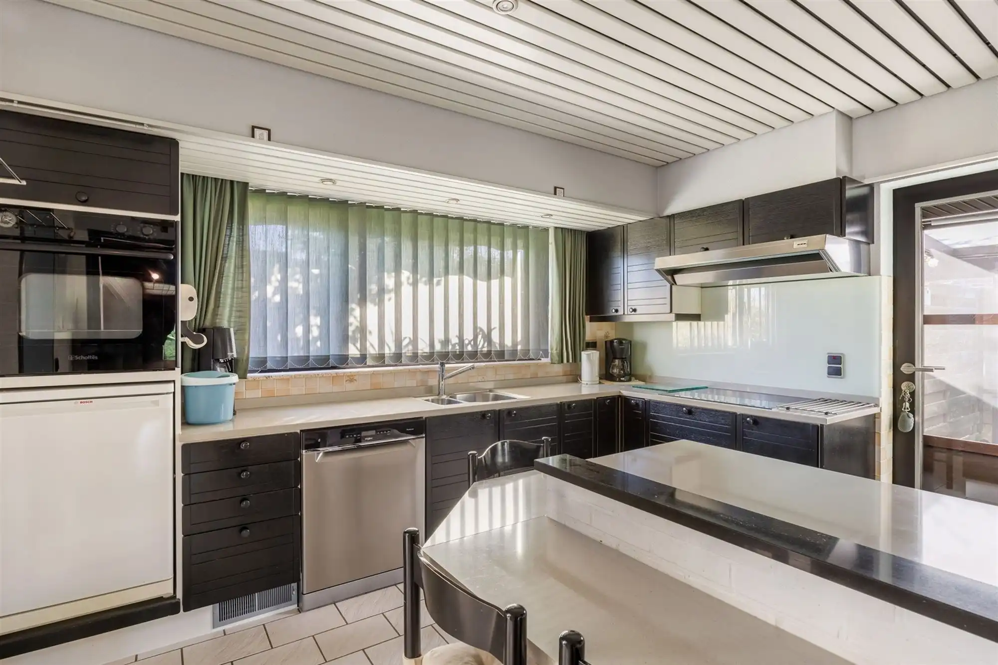 HEEL GOED ONDERHOUDEN WONING MET 3 SLAAPKAMERS UITERST RUSTIG GELEGEN OP EEN PERCEEL VAN 14A TE HEPPEN foto 10