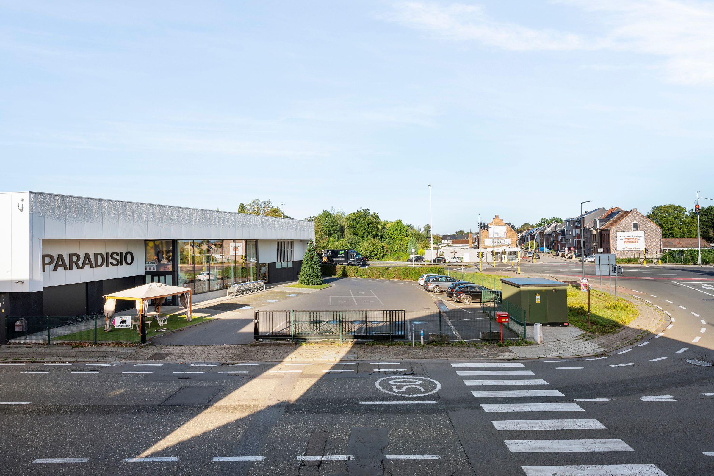 GERENOVEERD COMMERCIEEL PAND MET WOONST TOPLOCATIE foto 29