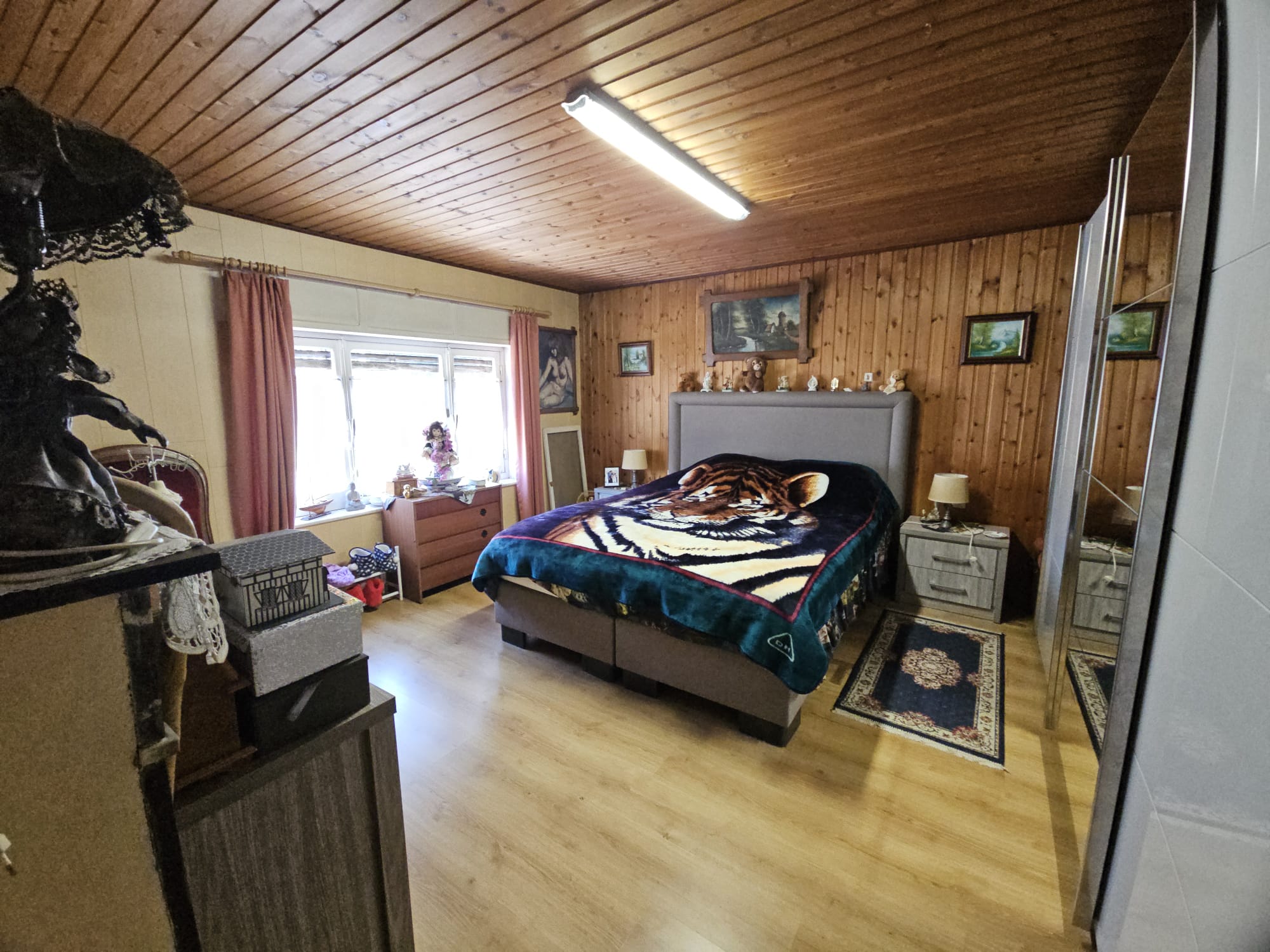 Te renoveren woning in hoevestijl foto 11