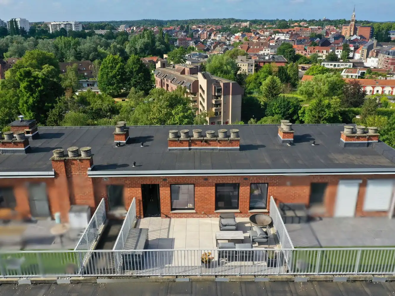 Penthouse-flat met twee fantastische zonneterrassen foto {{pictureIndex}}