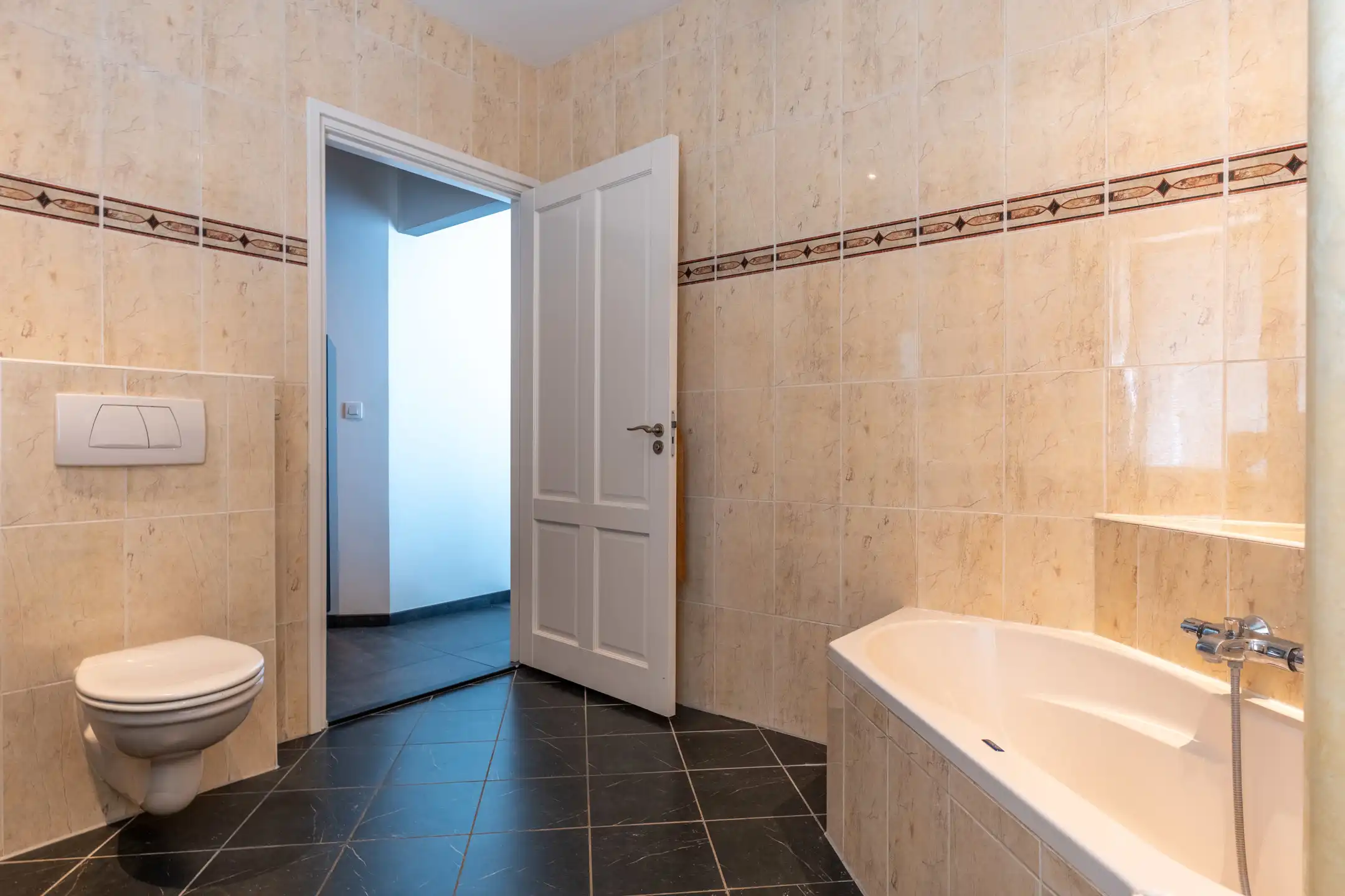 Charmante villa met 4 slaapkamers op 1.035 m² foto 20