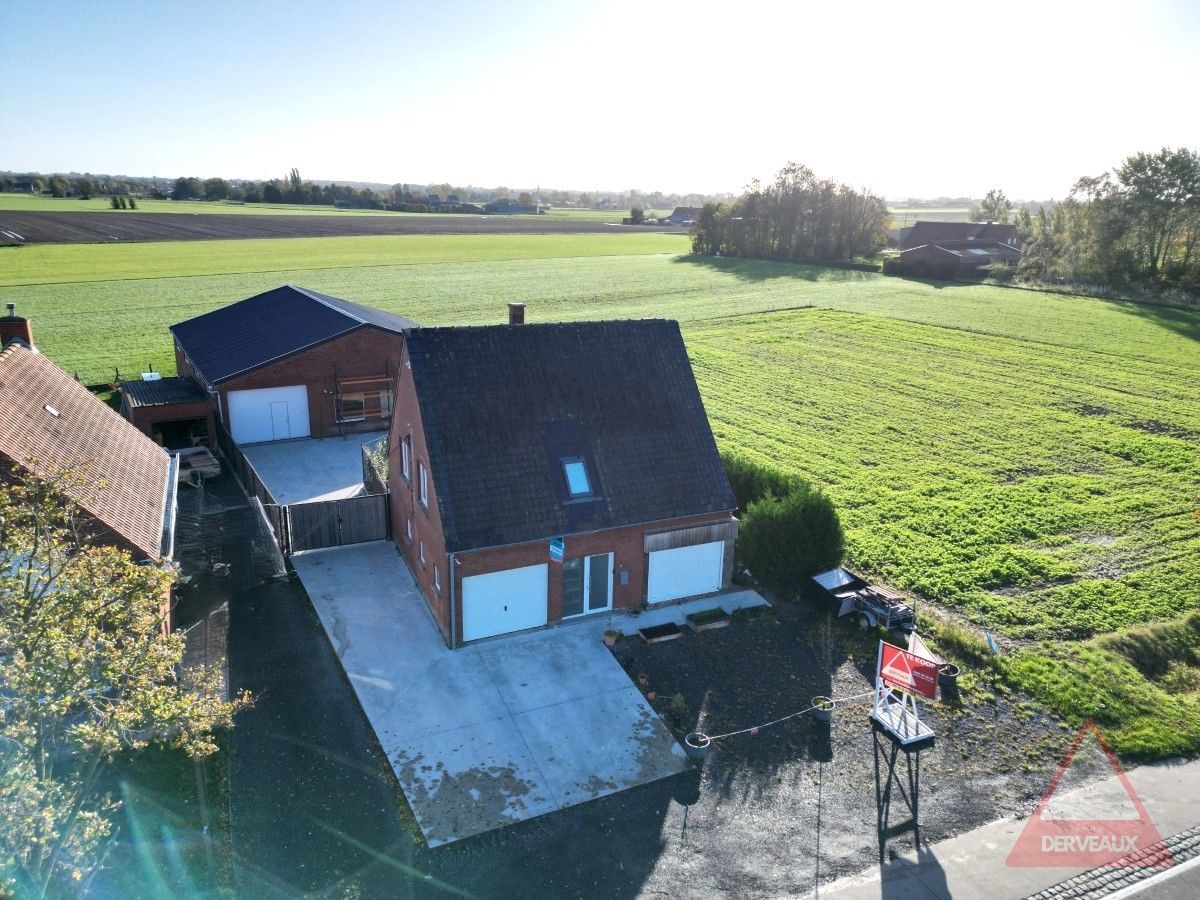 Ledegem - Instapklare woning met ruime loods foto 2