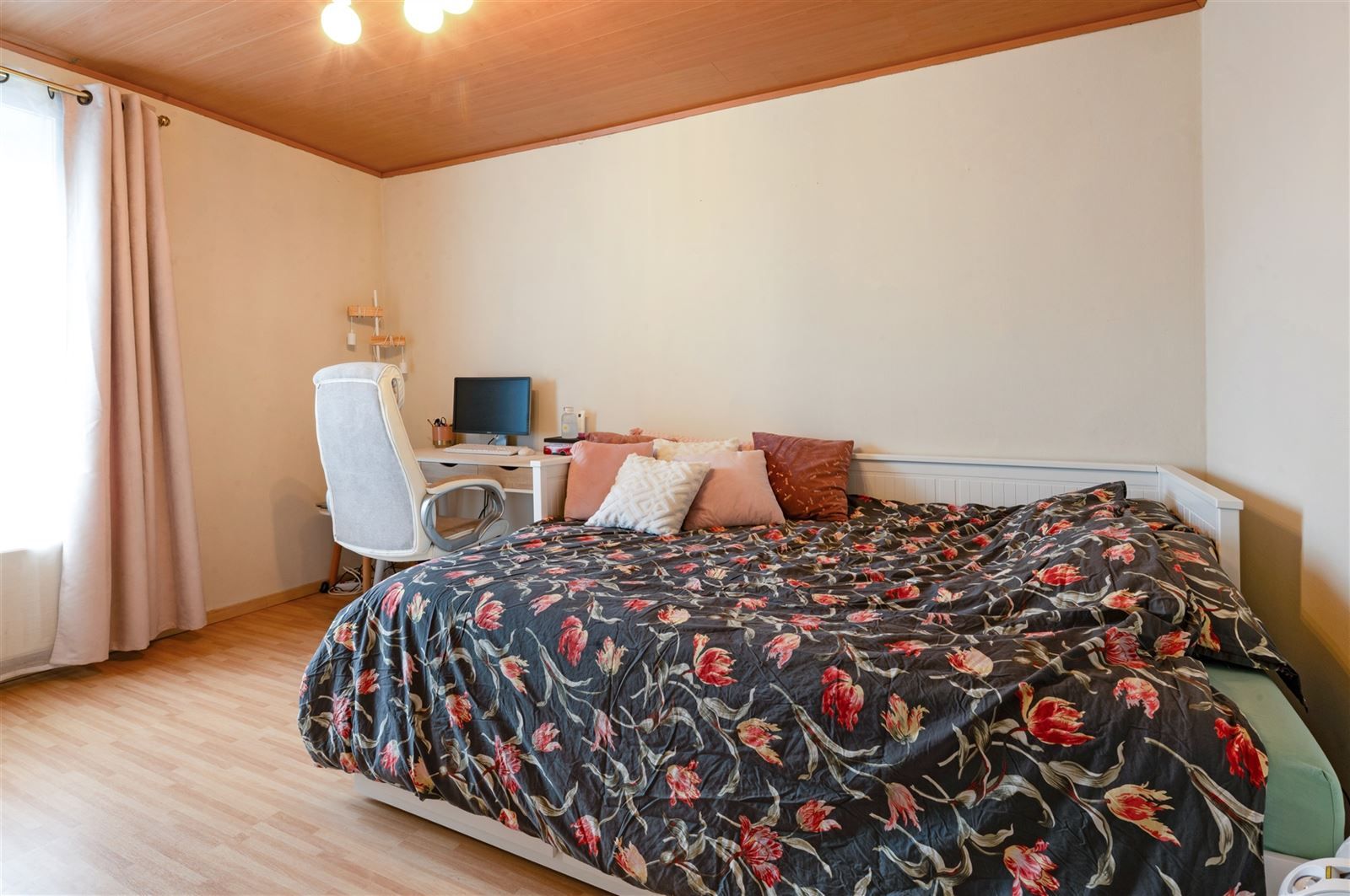 Instapklaregezinswoning met zuid west gerichte tuin op 13are70 foto 11