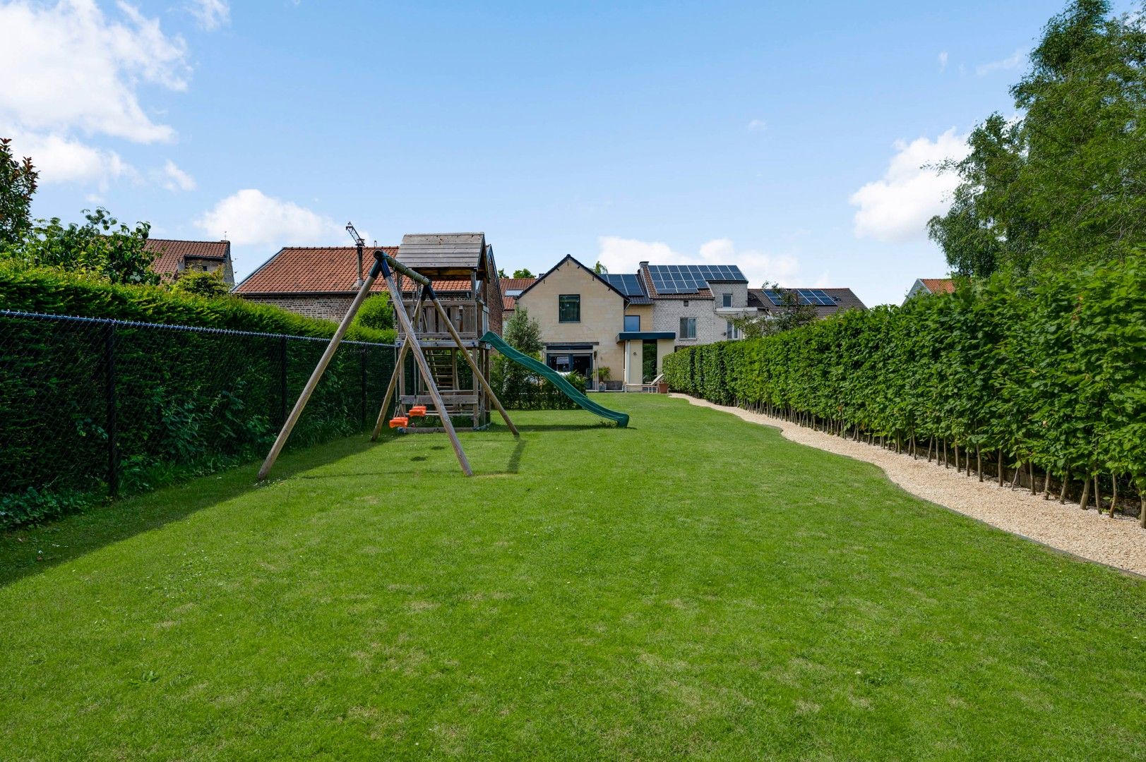 PRACHTIGE HERENWONING MET 3 SLPKS TE KOOP IN ZUSSEN (RIEMST) foto 31