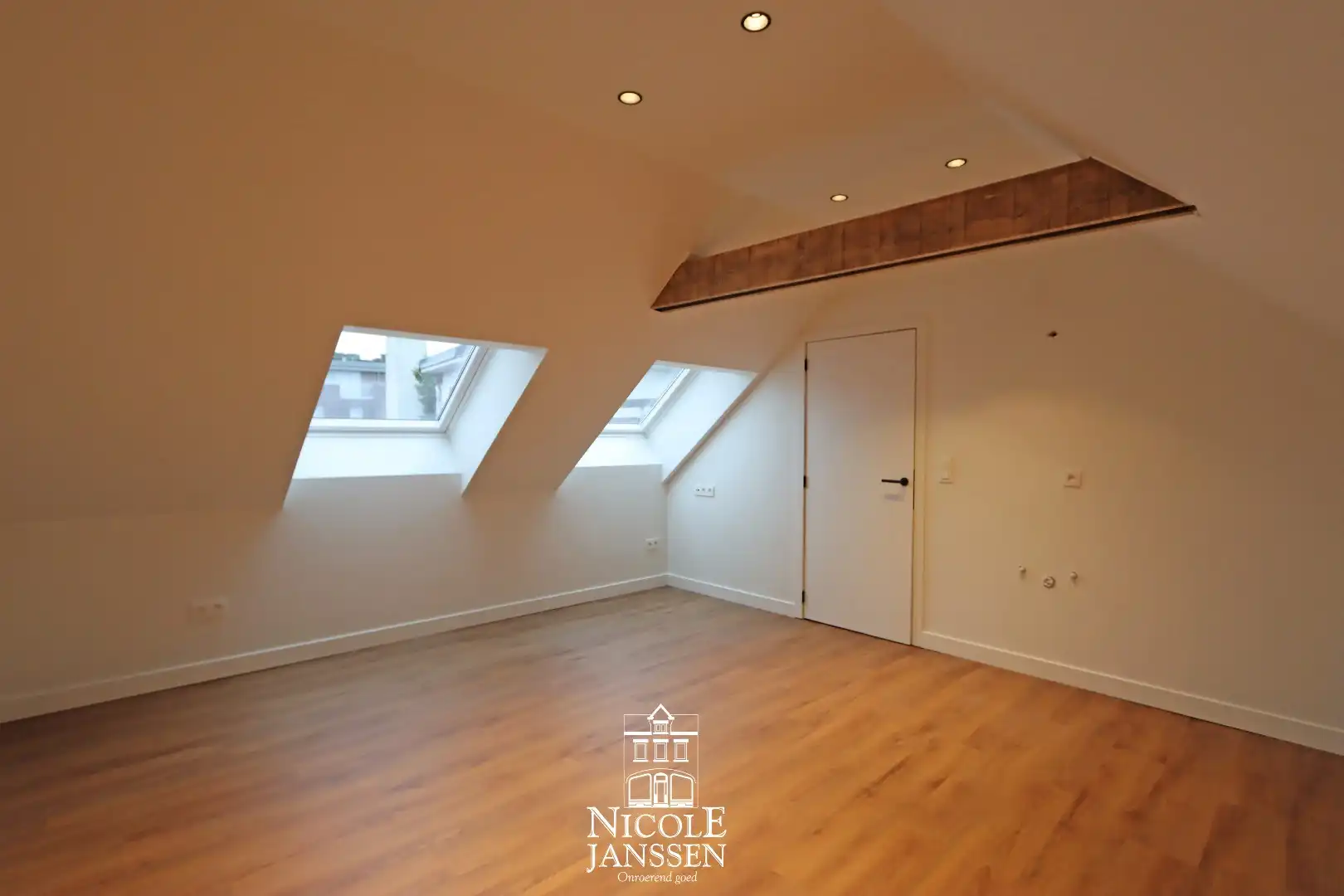 Vernieuwde charmewoning  foto 16