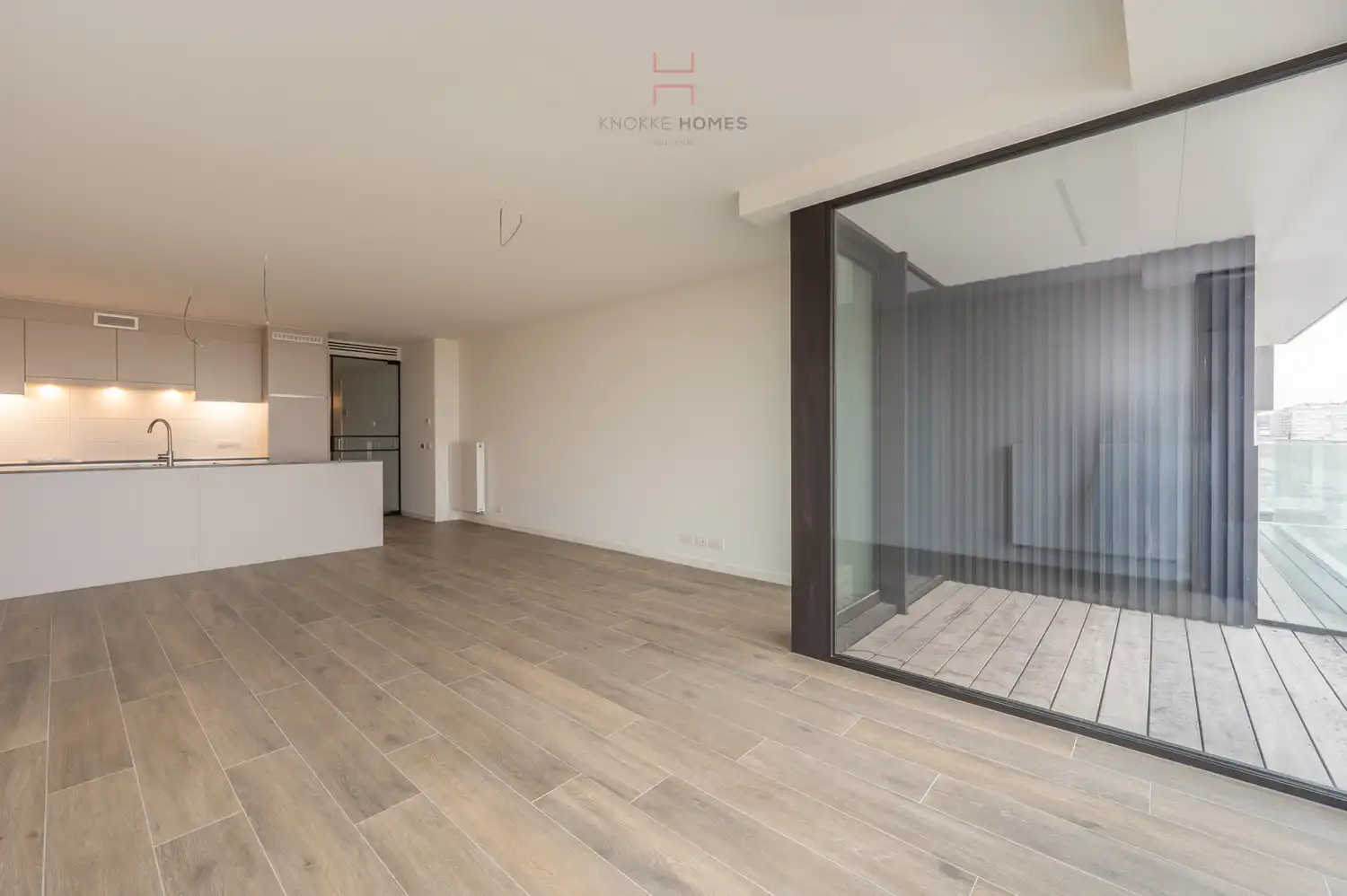 Instapklaar nieuwbouw appartement op de Zeedijk te Albertstrand foto 5