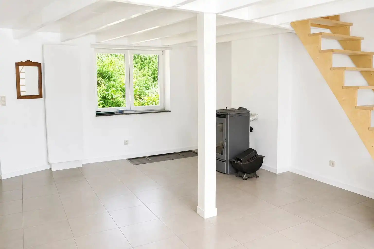 GEZELLIGE WONING MET 2 RUIME SLPK'S OP EEN RUSTIGE LOCATIE IN  BORGLOON foto 6