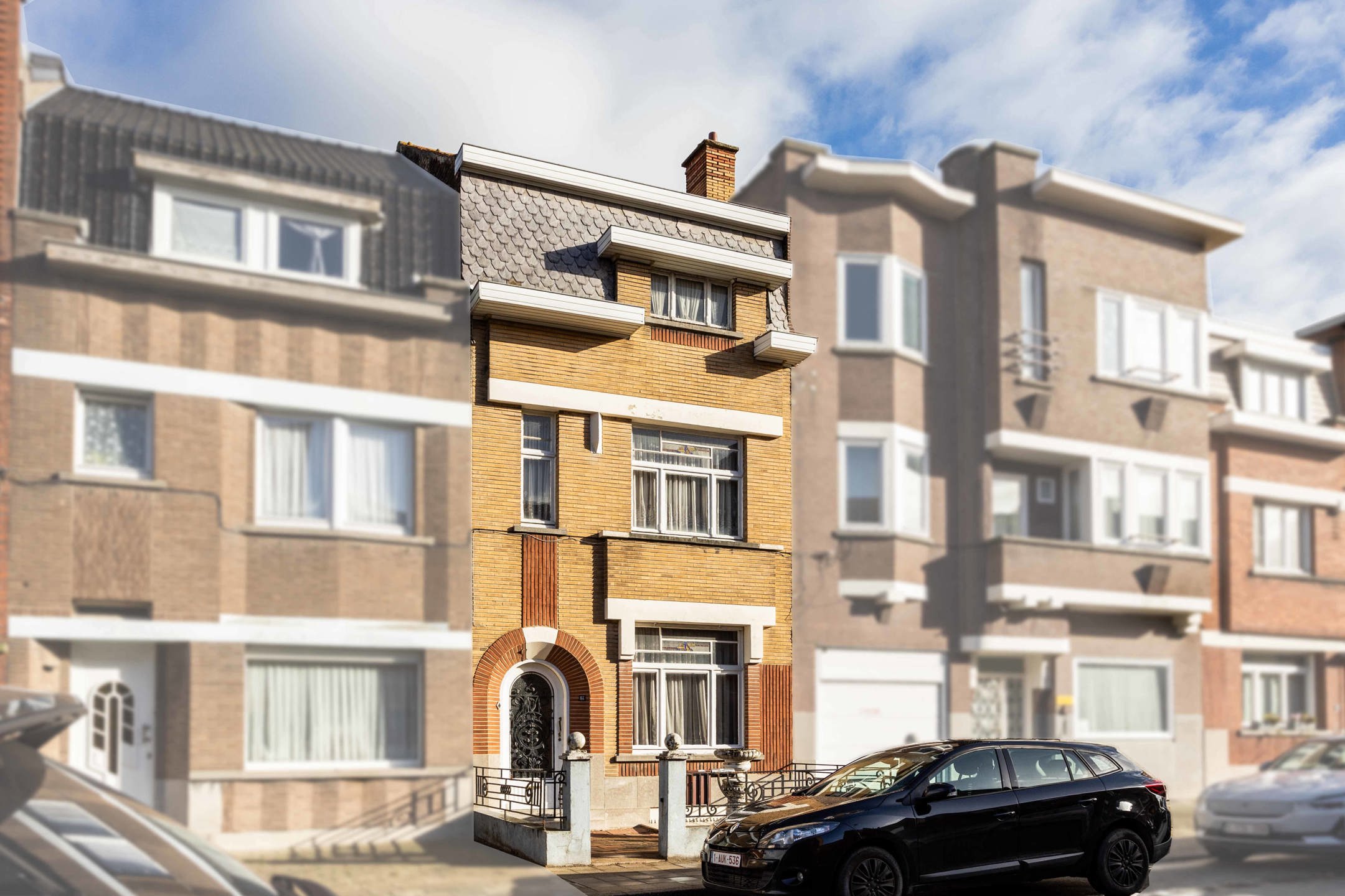 Hoofdfoto van de publicatie: Authentieke woning met 4 slaapkamers te koop in Ronse