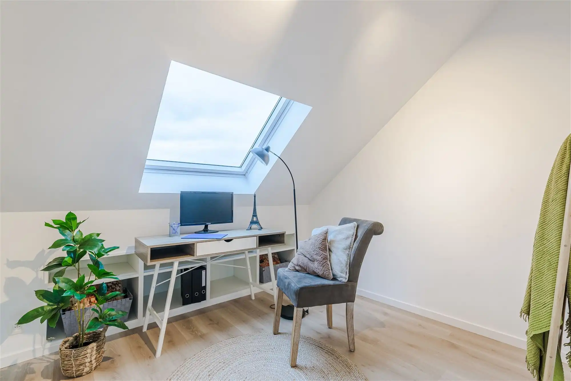 uniek gerenoveerde stadswoning met 4 slks en tuin foto 21