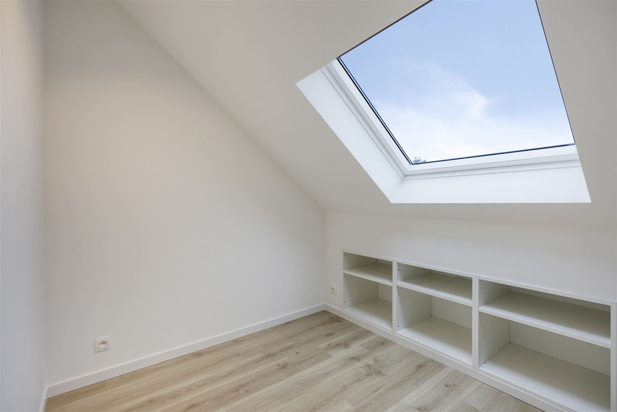 uniek gerenoveerde stadswoning met 4 slks en tuin foto 21