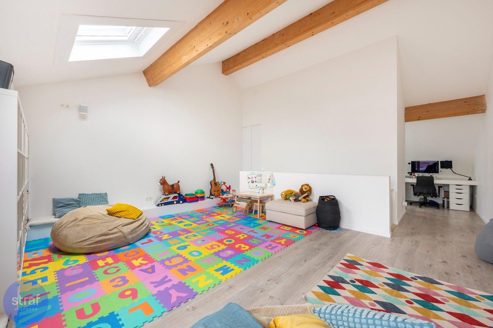 Moderne woning met leuke tuin op Regatta foto 15