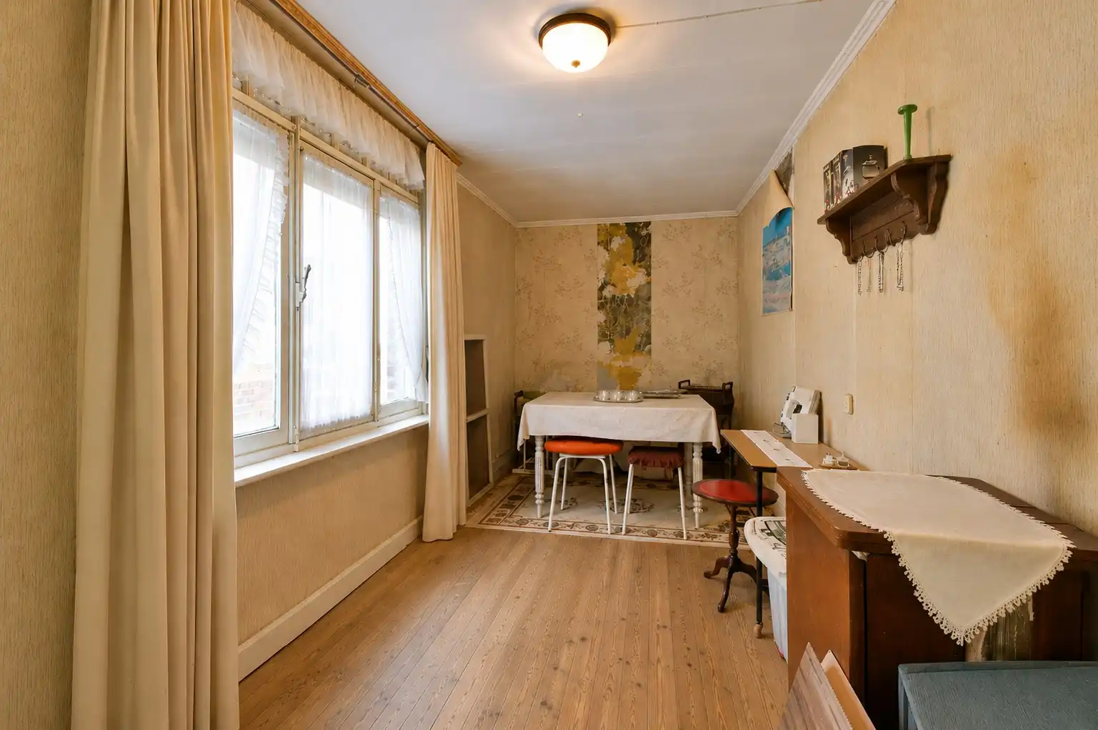 Knusse woning in het hart van Torhout! foto 12