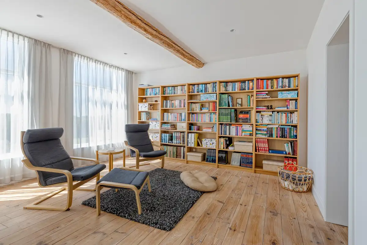WONING MET BURELEN EN MAGAZIJN TE TONGEREN LANGS N79. foto 29