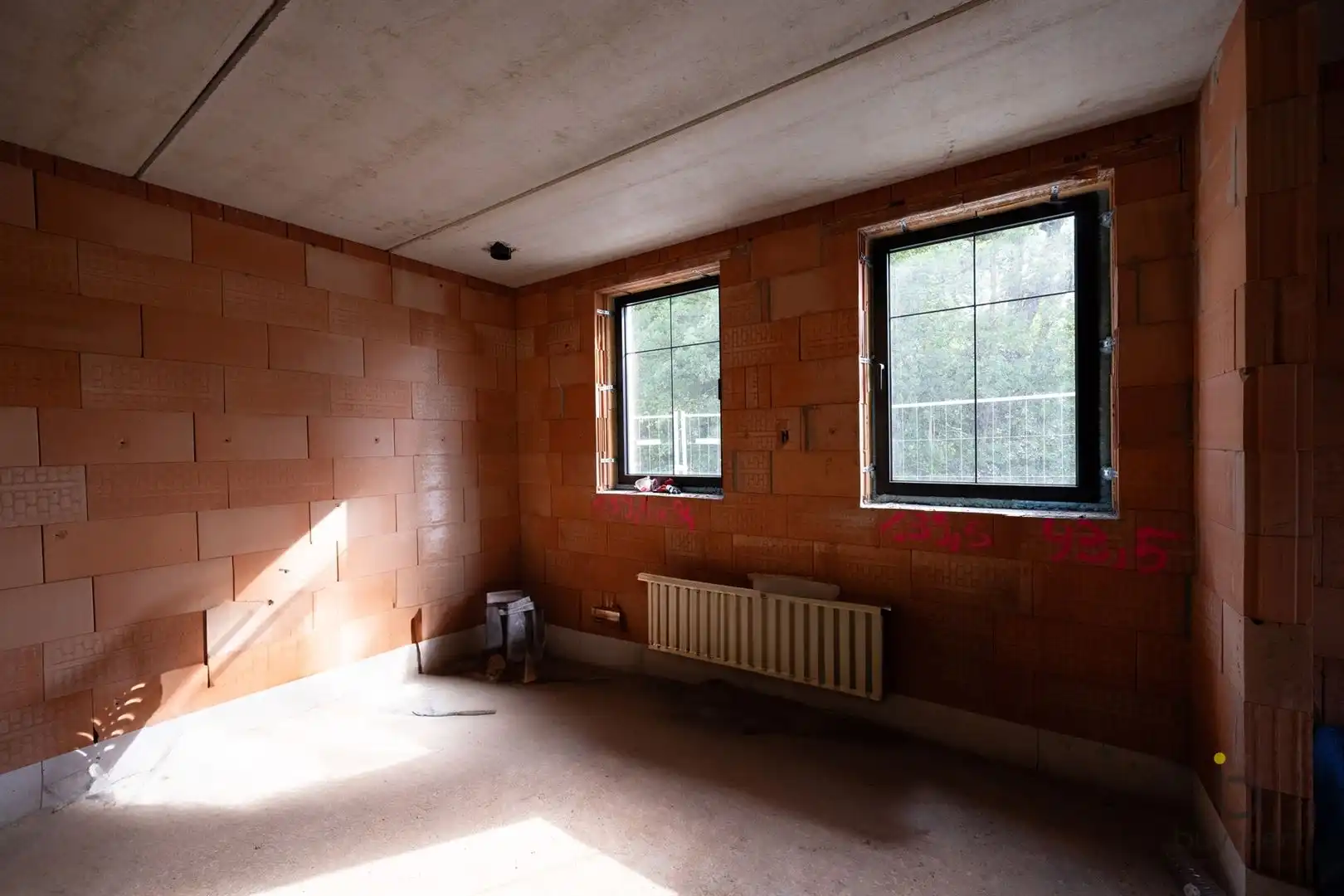Tijdloze halfopen nieuwbouwwoning BEN-woning, bel-étage, ideaal woon-werk of voor zorgwoning. foto 10