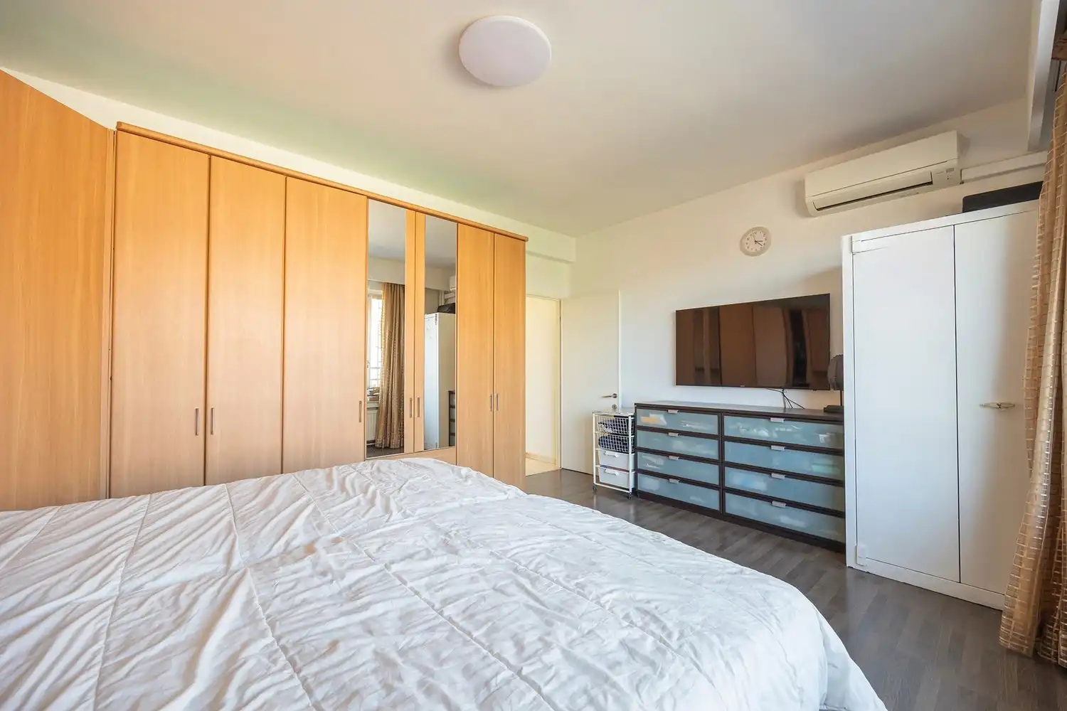 Ruim en instapklaar 2-slaapkamer appartement op toplocatie aan het Stadspark met terras, EPC B! foto 16