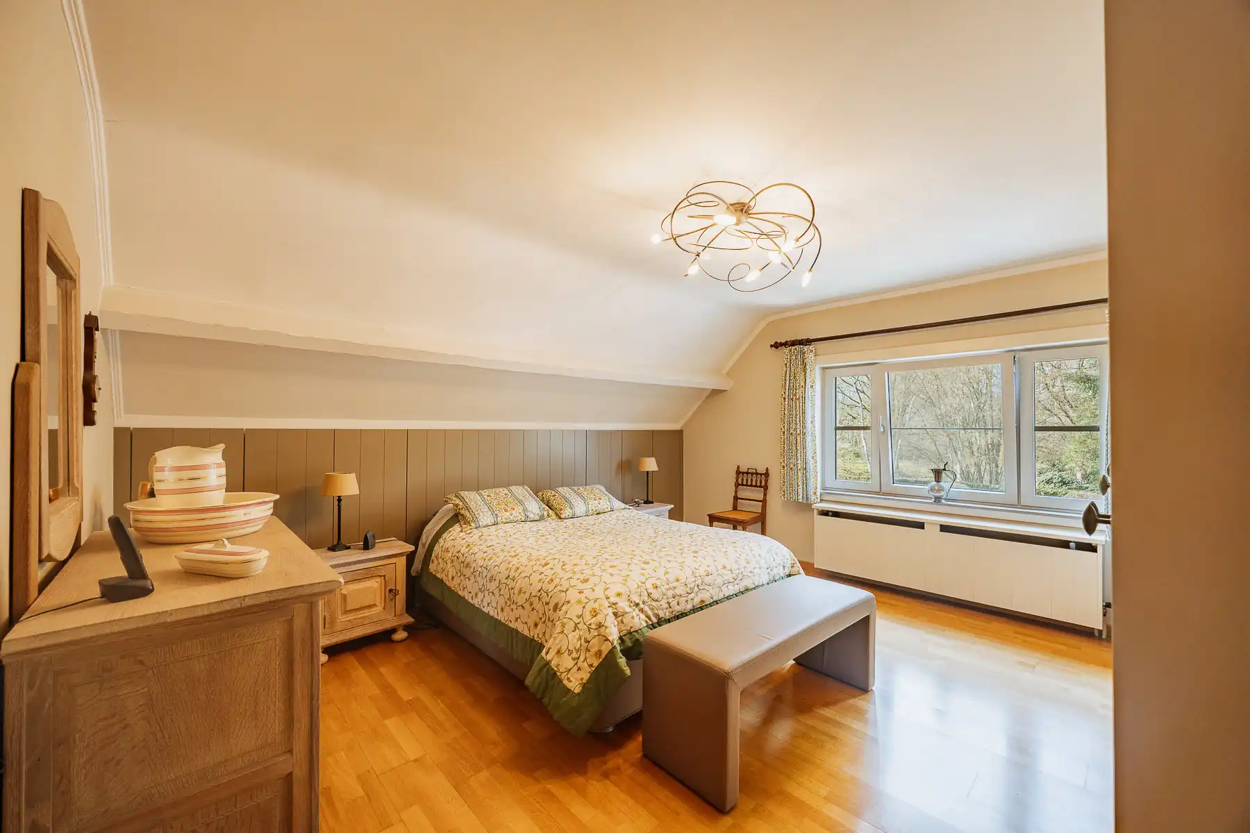Prachtige vrijstaande villa in rustige omgeving foto 21