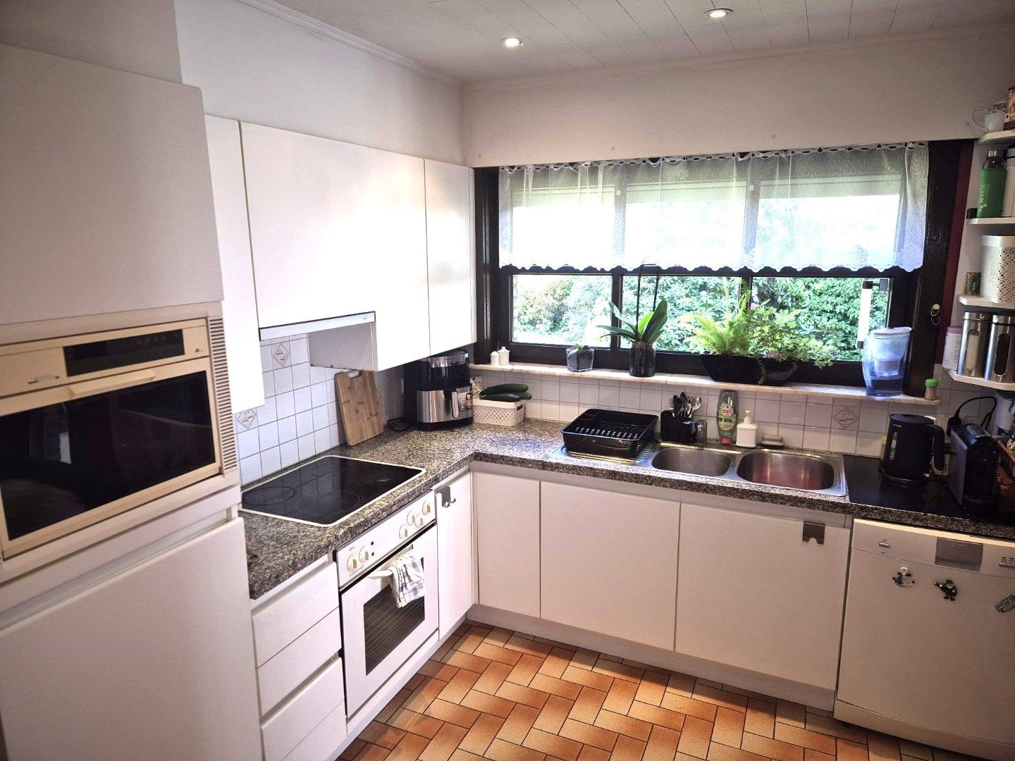 Ruime bungalow met tuin in Zulte foto 6