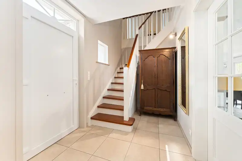 Roeselare - Instapklare gezinswoning met prachtige tuin foto 8