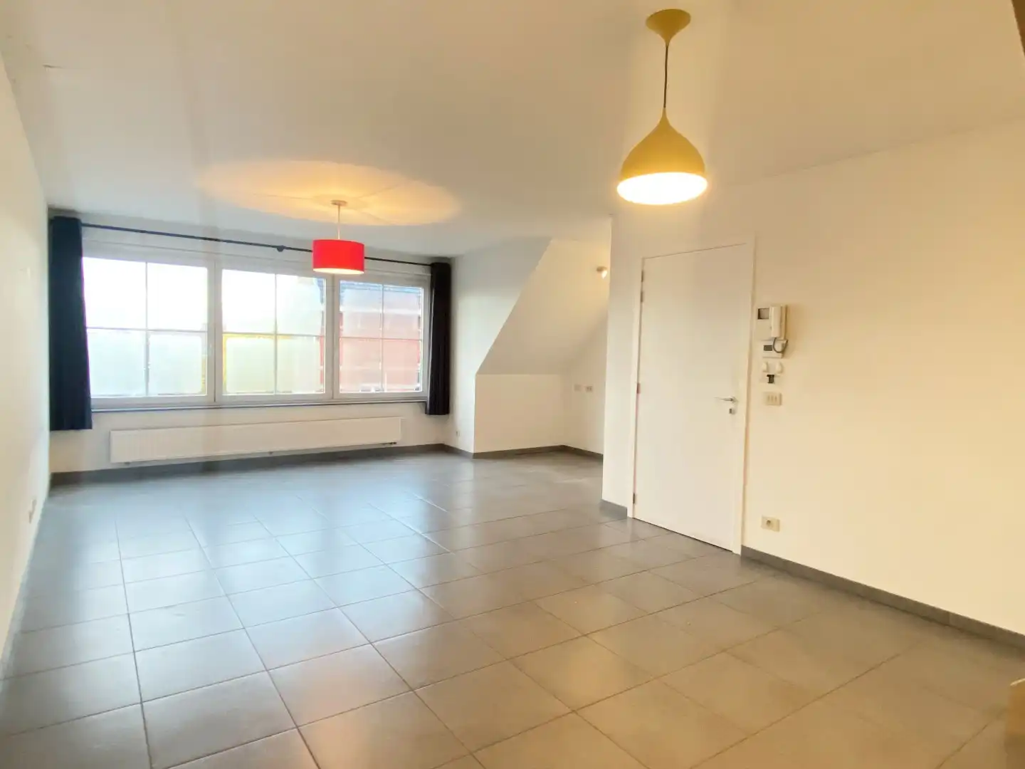 APPARTEMENT MET 3 SLAAPKAMERS EN GARAGEBOX IN HARTJE WAKKEN!!!!!! foto 2