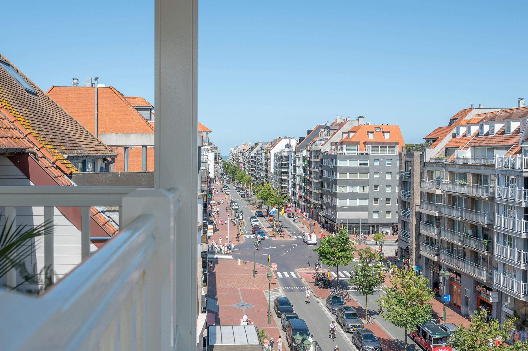 Exclusief duplex appartement met twee ruime zonneterrassen.. foto 12