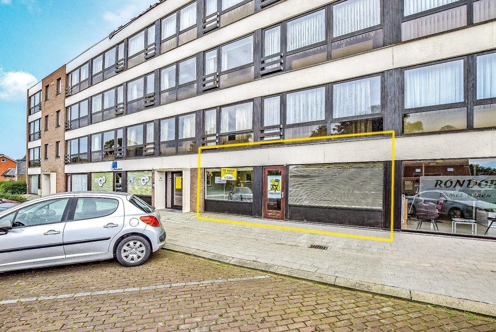 Centraal gelegen appartement(148 m²) in centrum Diksmuide! foto 13