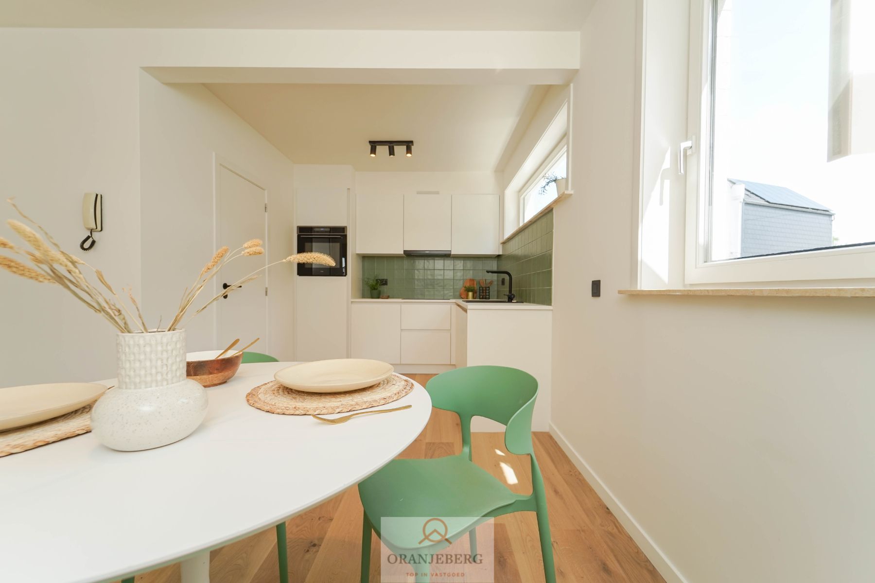 Gerenoveerd 2 slpk- appartement Sint-Amandsberg! foto 3