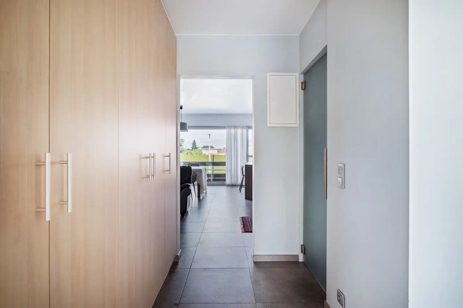 Lichtrijk appartement op de eerste verdieping met terras, kelderberging en gemeenschappelijk zwembad! foto 9
