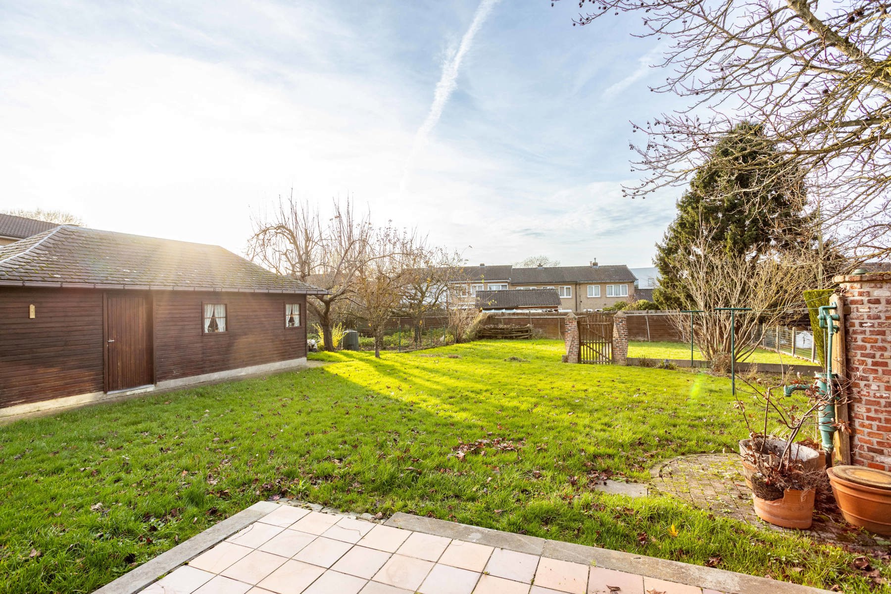 Solide open bebouwing op gunstige ligging. foto 12