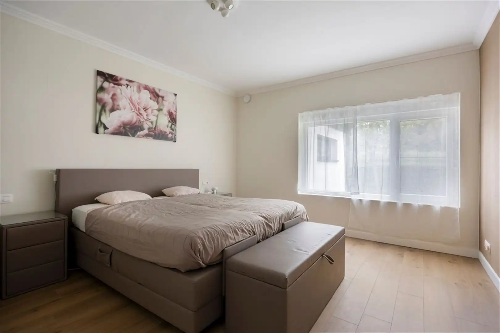 Gerenoveerde, energiezuinige villa met 6 slaapkamers. foto 13