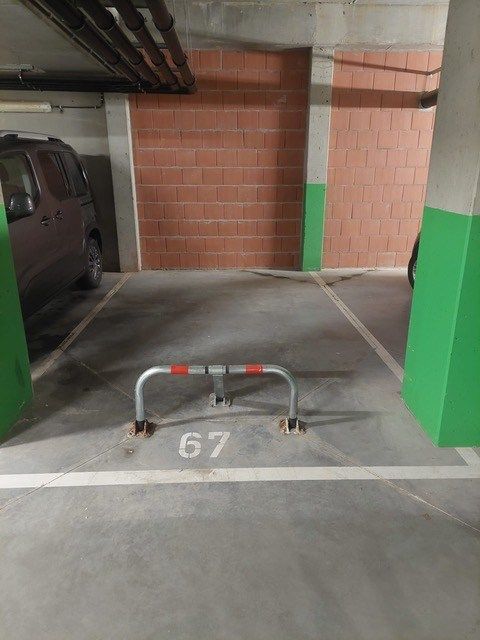 Overdekte parkeerplaats foto 3