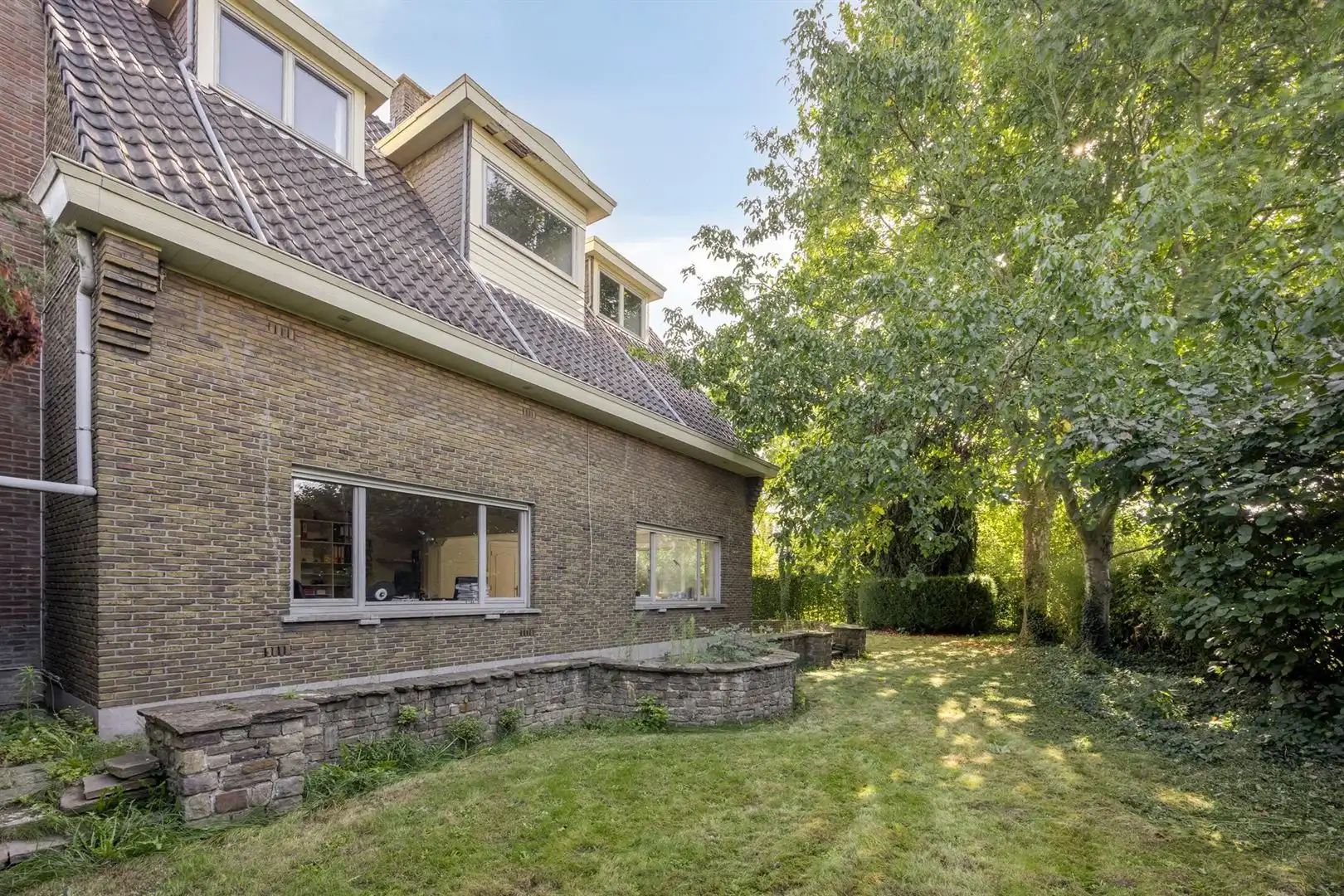Ruime woning vlakbij het centrum foto 28
