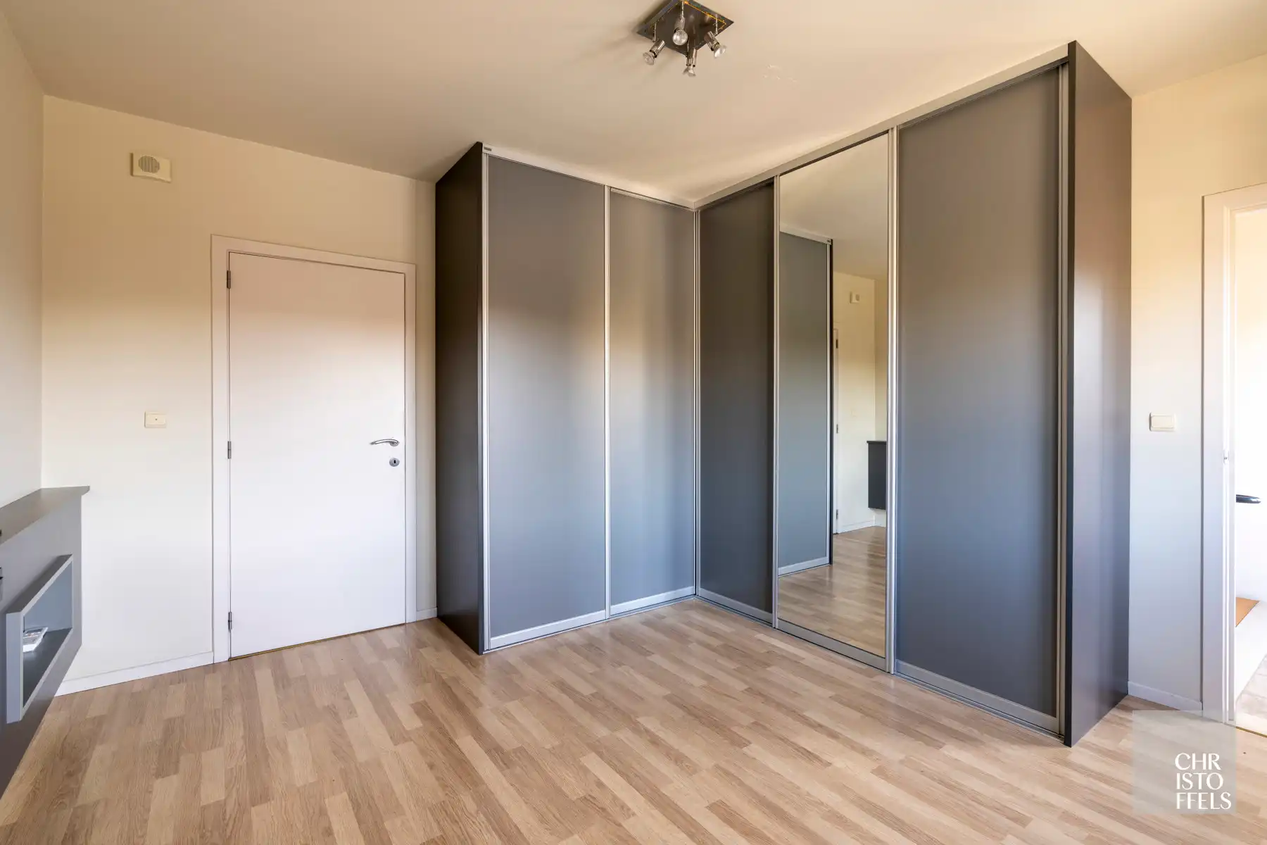 Vergunde tweewoonst met paardenaccommodatie op 3.721 m²  foto 23