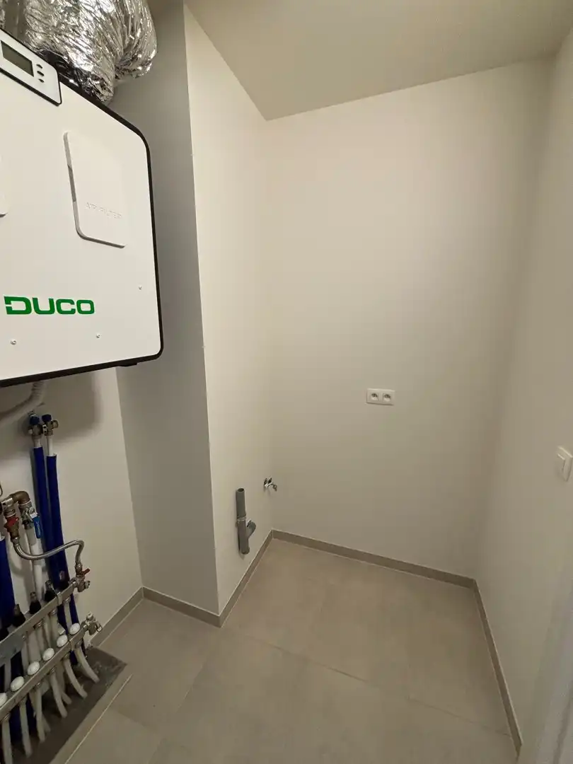 Nieuwbouw 2-slaapkamerappartement met terras foto 20