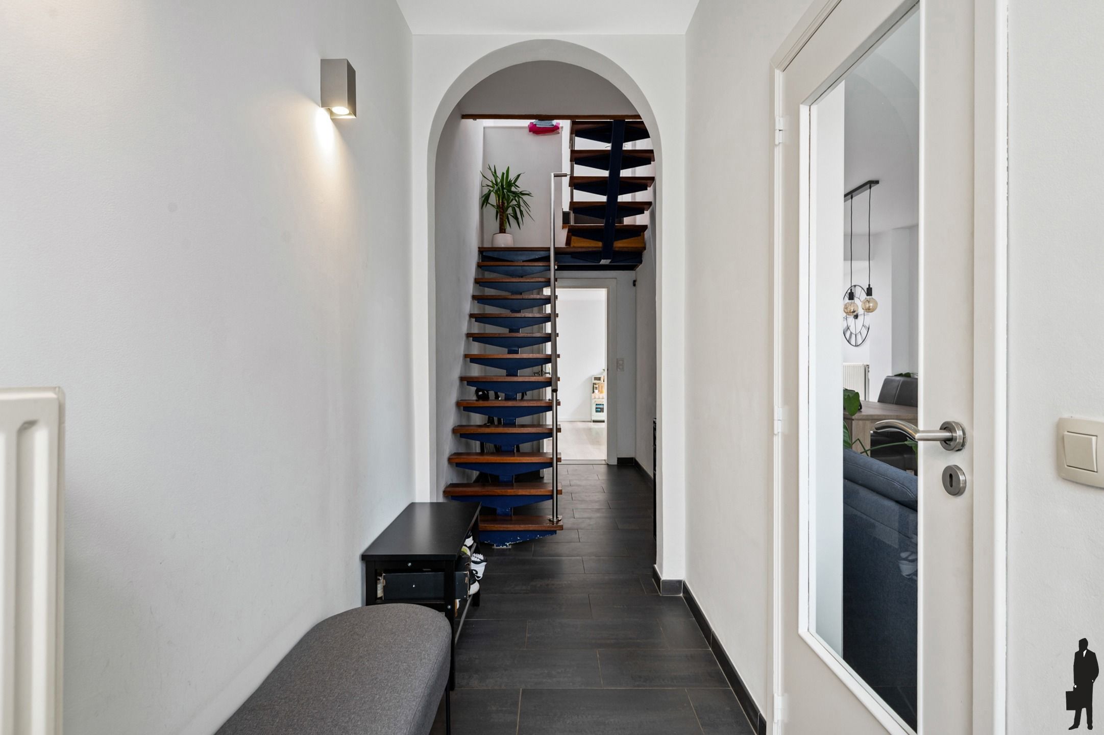 Instapklare woning met 3 slpks en ZW tuin in centrum Kontich foto 11