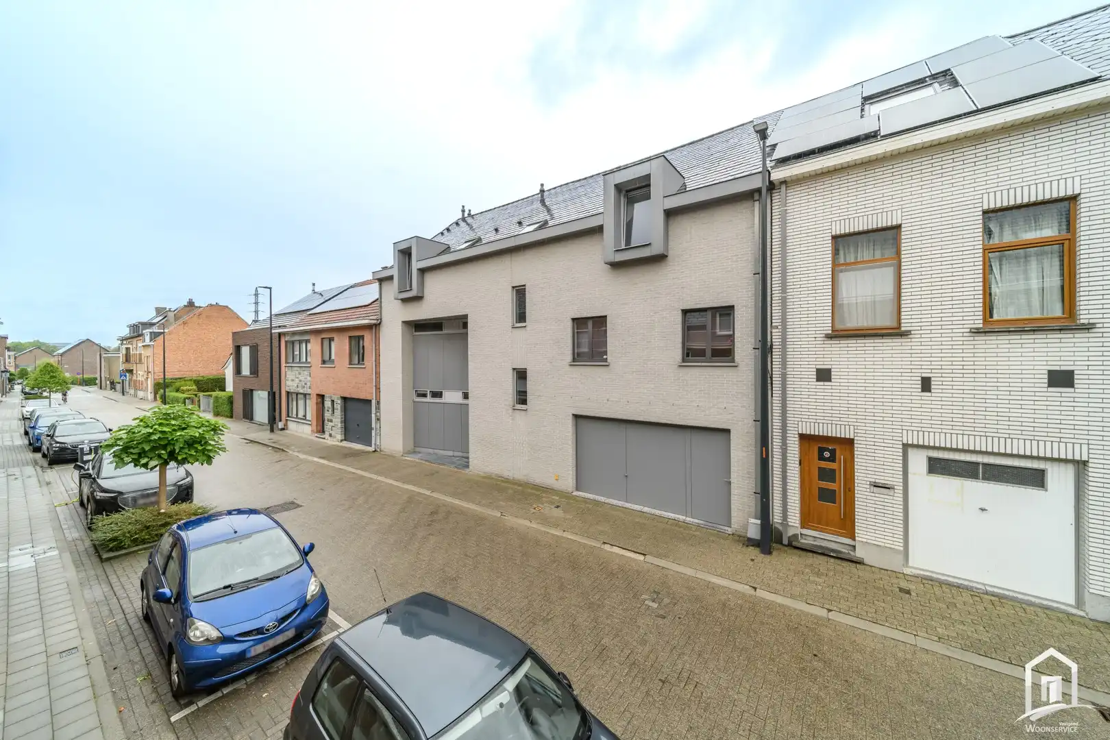 Totaal gerenoveerd gelijkvloers-appartement met tuintje foto 3
