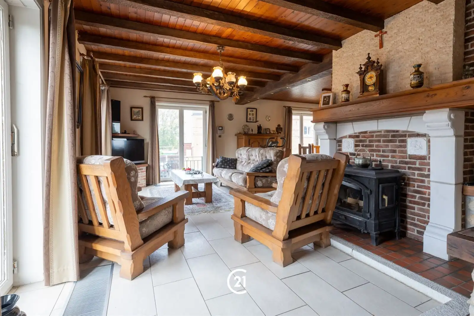 Villa bungalow met 3 slaapkamers, tuin en weide op +/-40are foto 6
