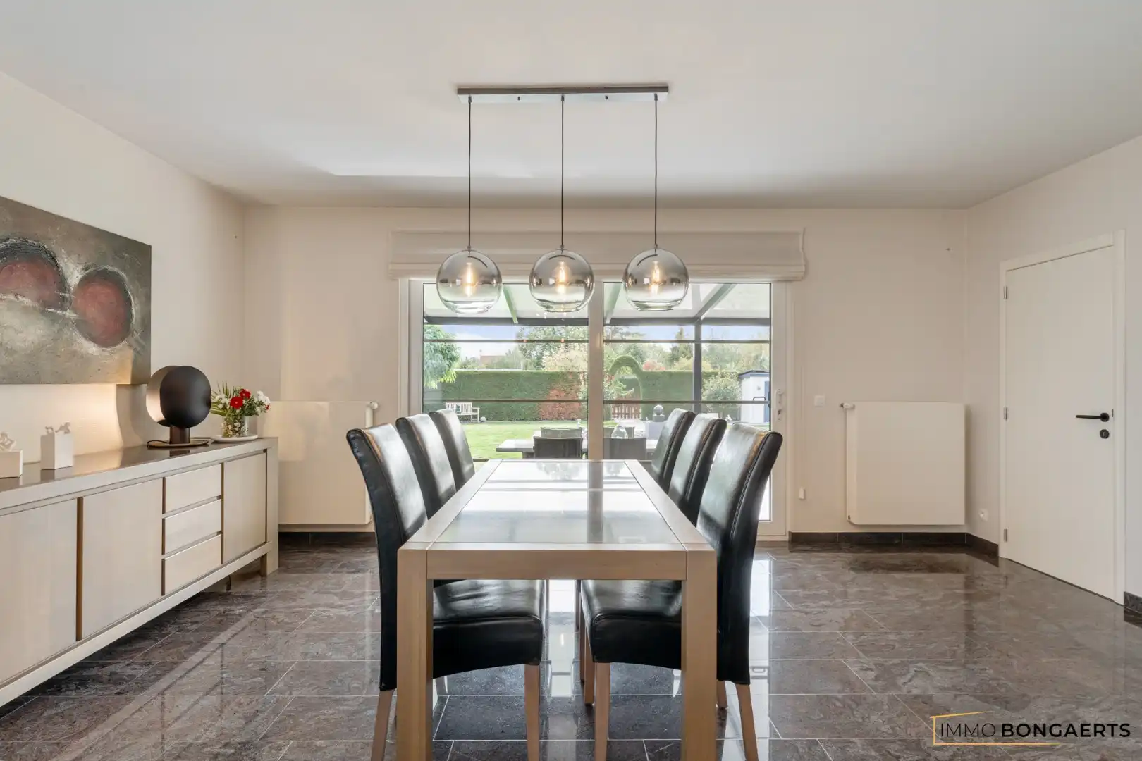 Ruime woning met 3 slaapkamers foto 7