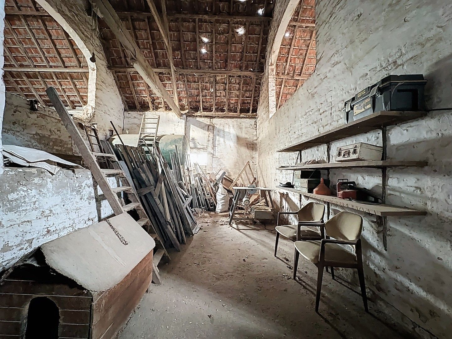 Te renoveren woning met grote garage/opslagruimte Schore. foto 17