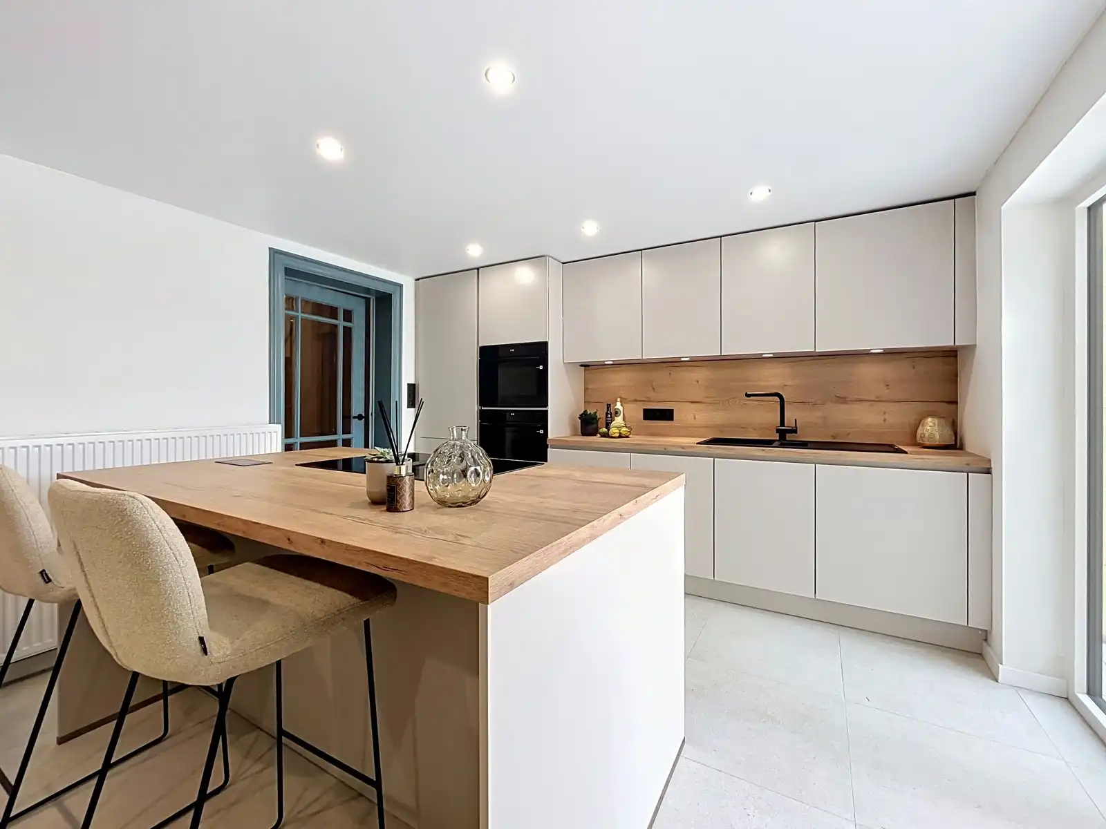 Charmante en recent gerenoveerde woning op topligging in Tienen 🏡✨ foto 9