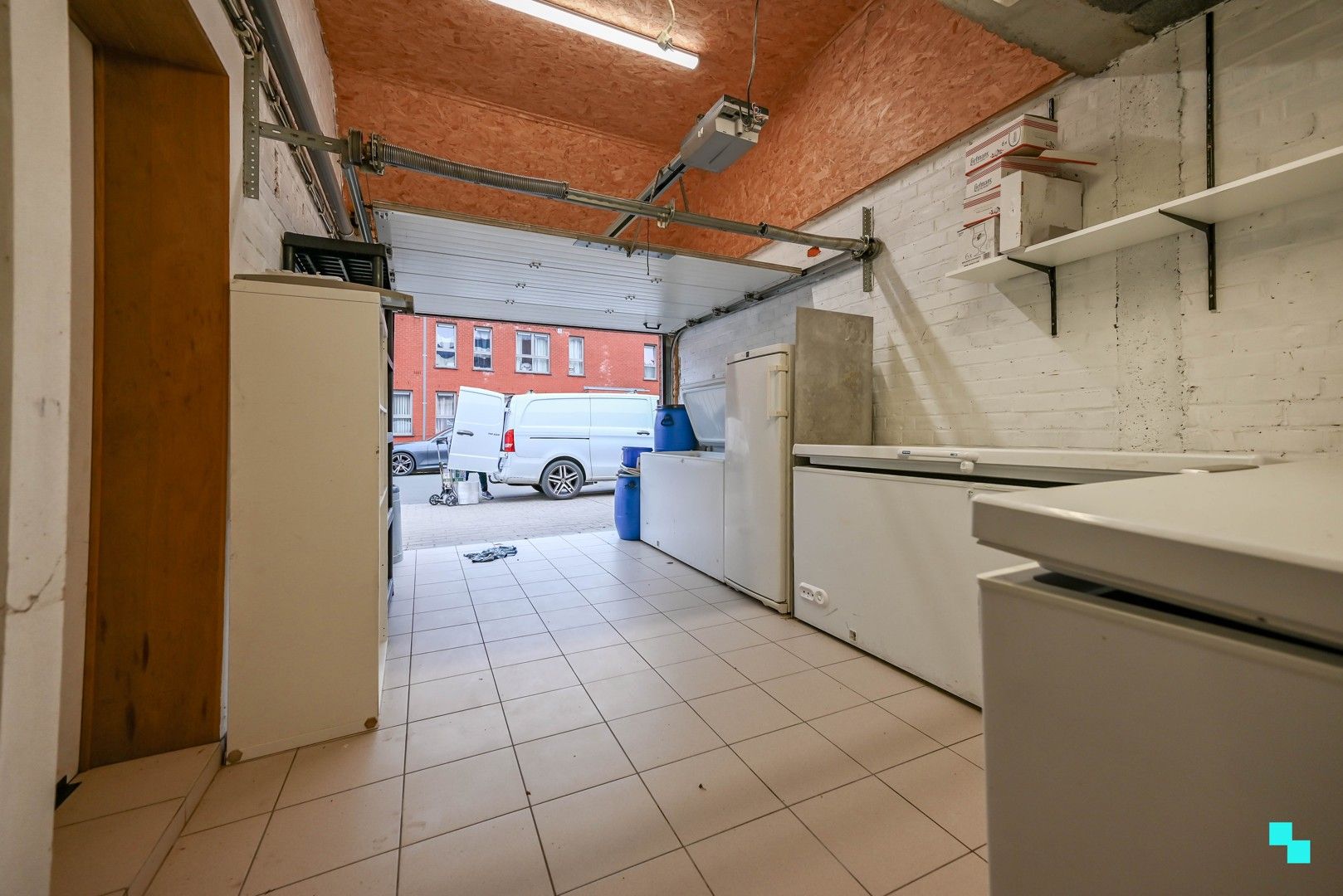 Uiterst commercieel gelegen handelspand foto 22