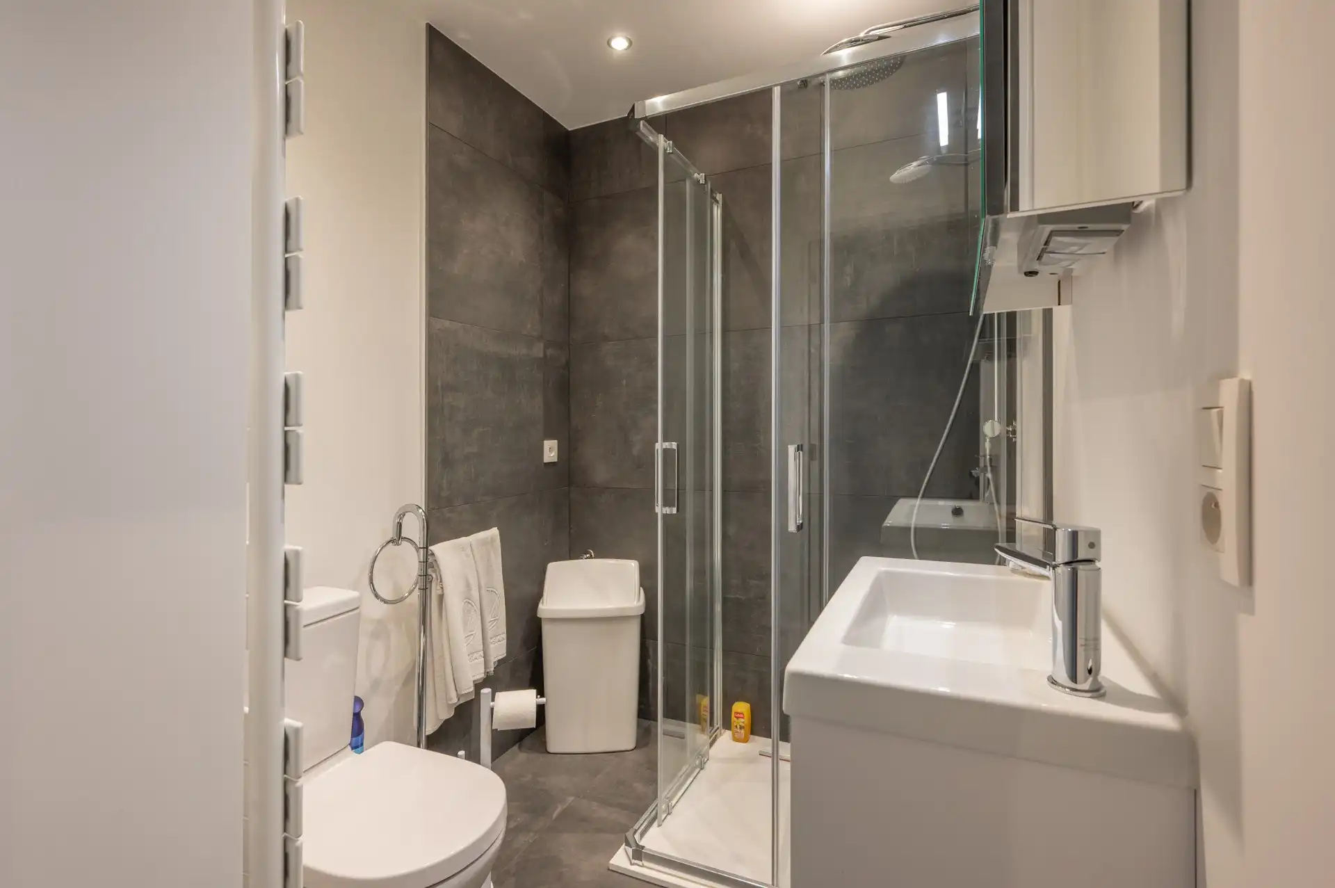 Gemeubeld: instapklaar appartement met zijdelings zeezicht! foto 11