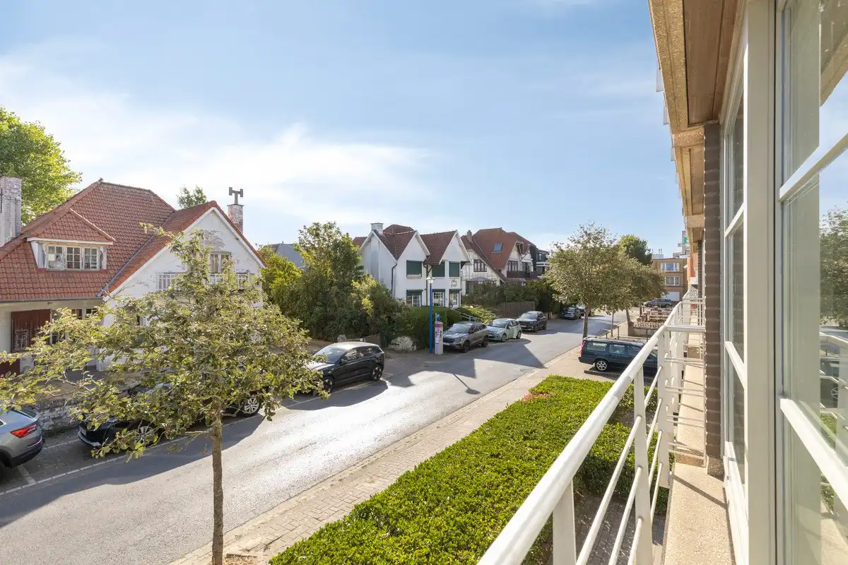 Charmant twee slaper kamer appartement in het hartje van Koksijde met aankoopmogelijkheid van een garage! foto 6