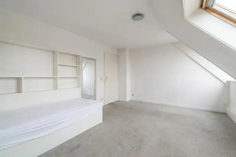 Karaktervolle woning OB - 5 slpkmrs - stadsrand Lokeren. foto 16