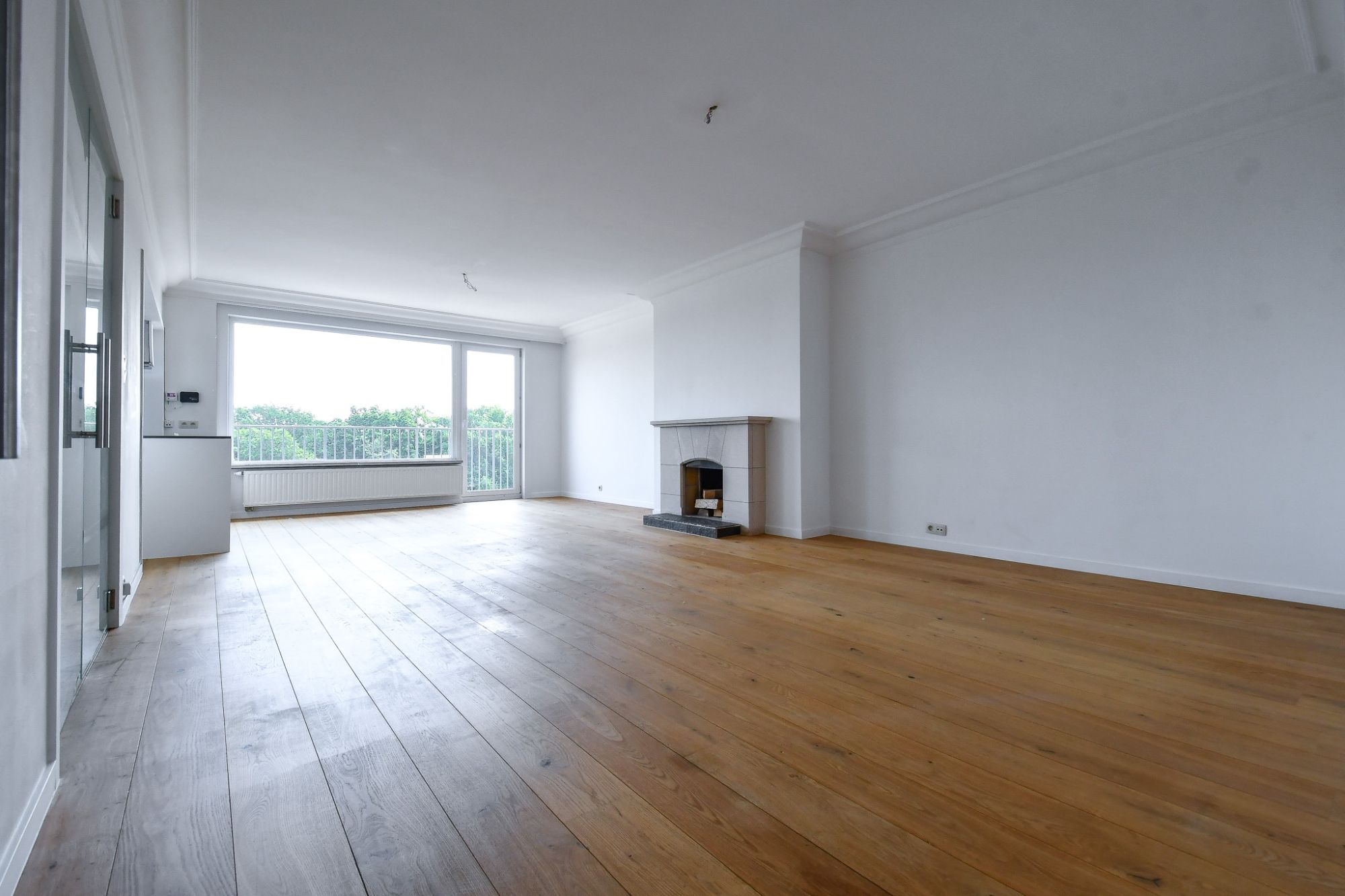 RUIM WOONAPPARTEMENT met PANORAMISCH ZICHT, 2 SLPKS en 2 TERRASSEN foto 6