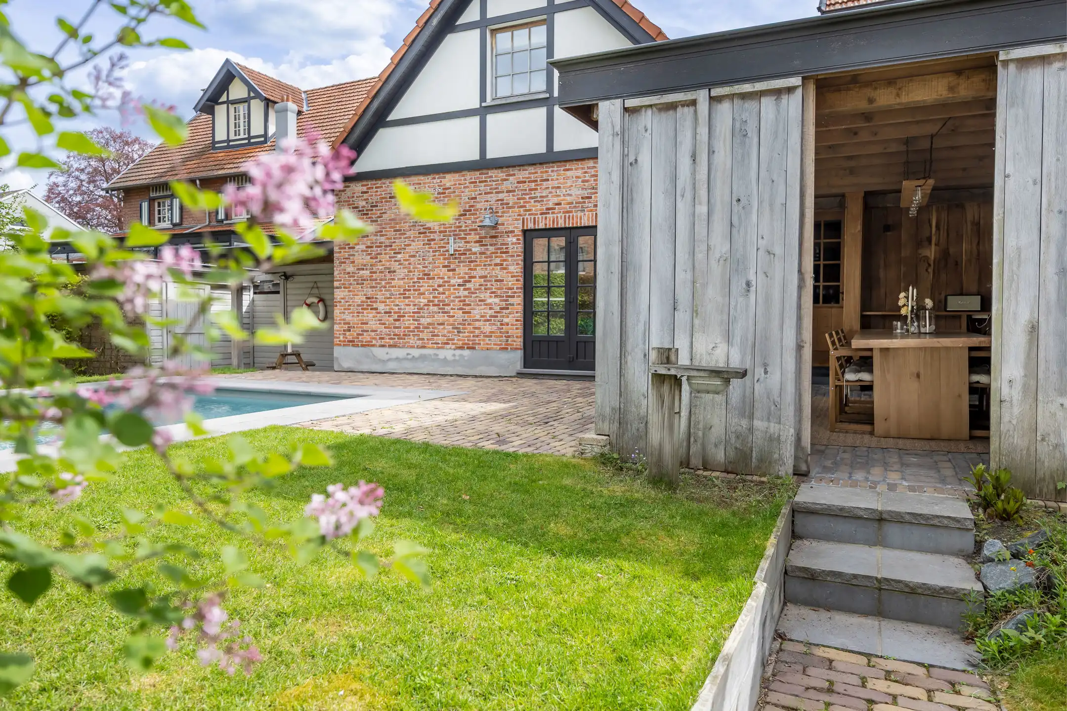 Hoofdfoto van de publicatie: Karaktervolle woning met polyvalente ruimte