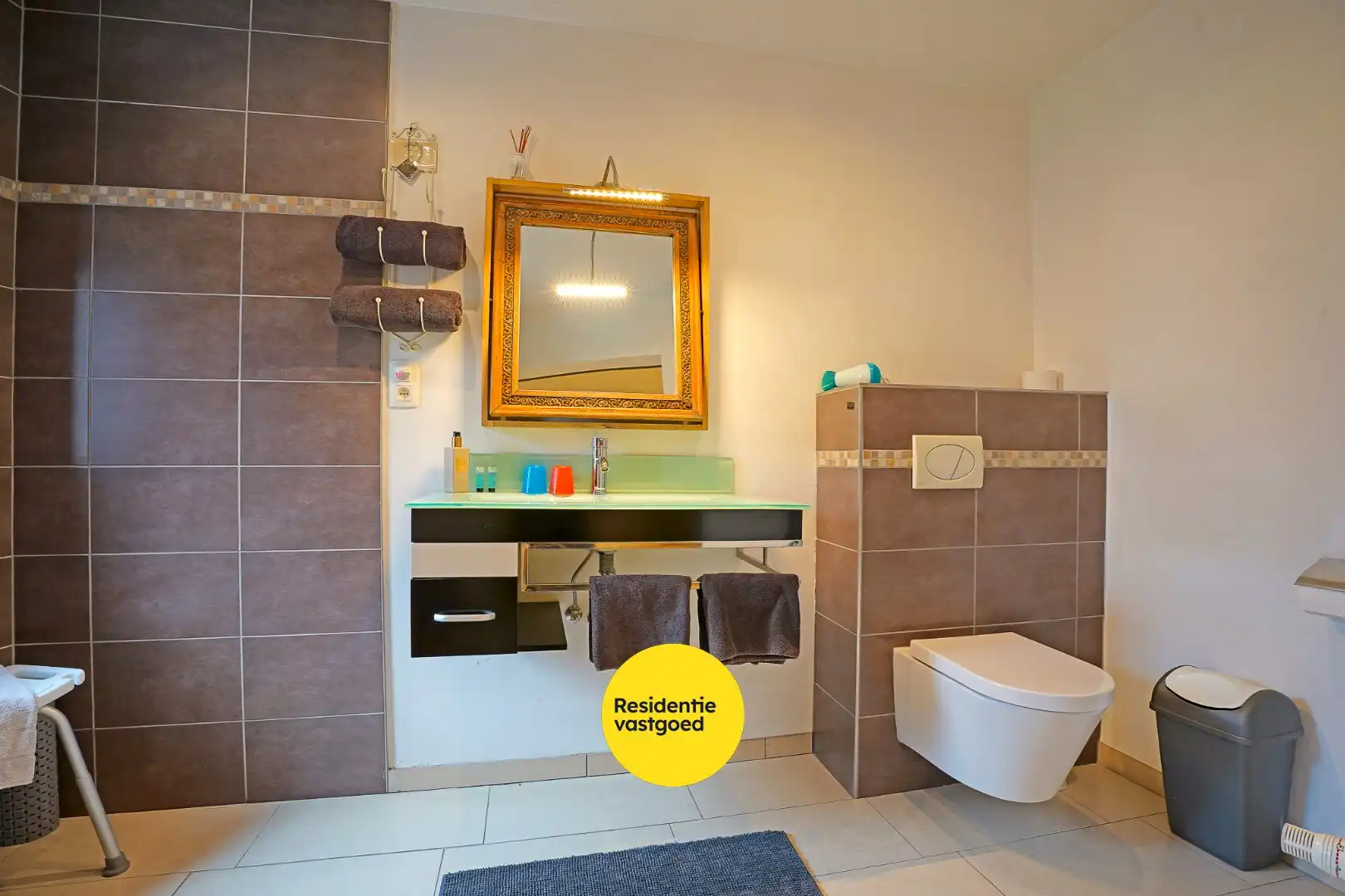 Instapklare halfopen bebouwing (2009) te Ramskapelle op 244 m². foto 7